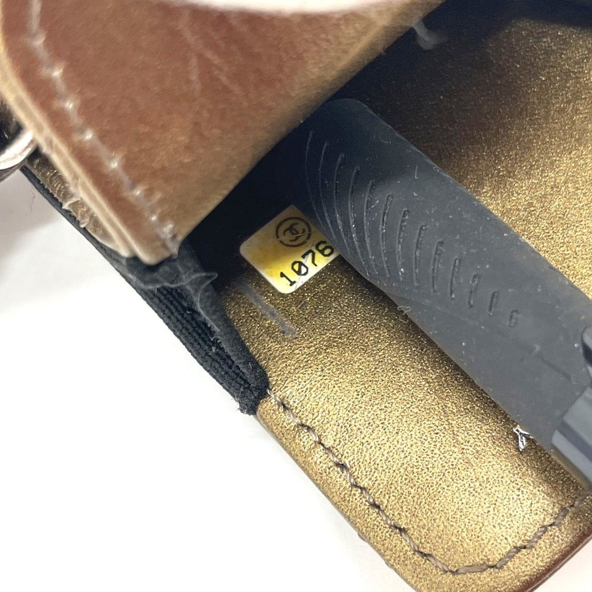 Chanel Gold Leather Shoulder Bag (Pre-Owned)