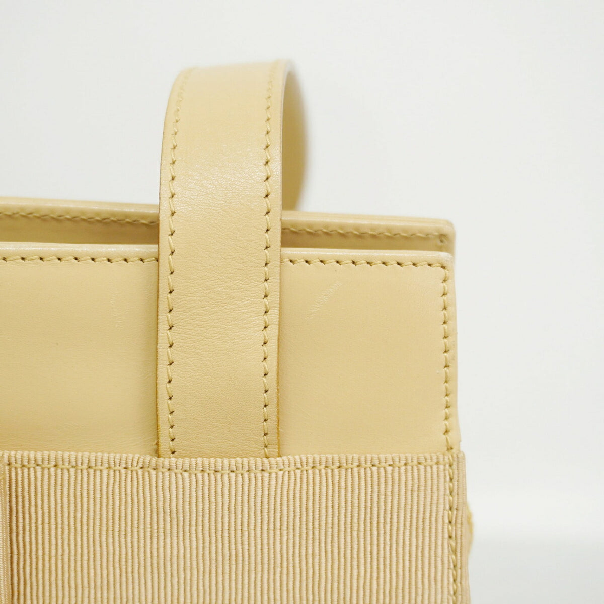Salvatore Ferragamo Beige Leather Tote Bag (Pre-Owned)