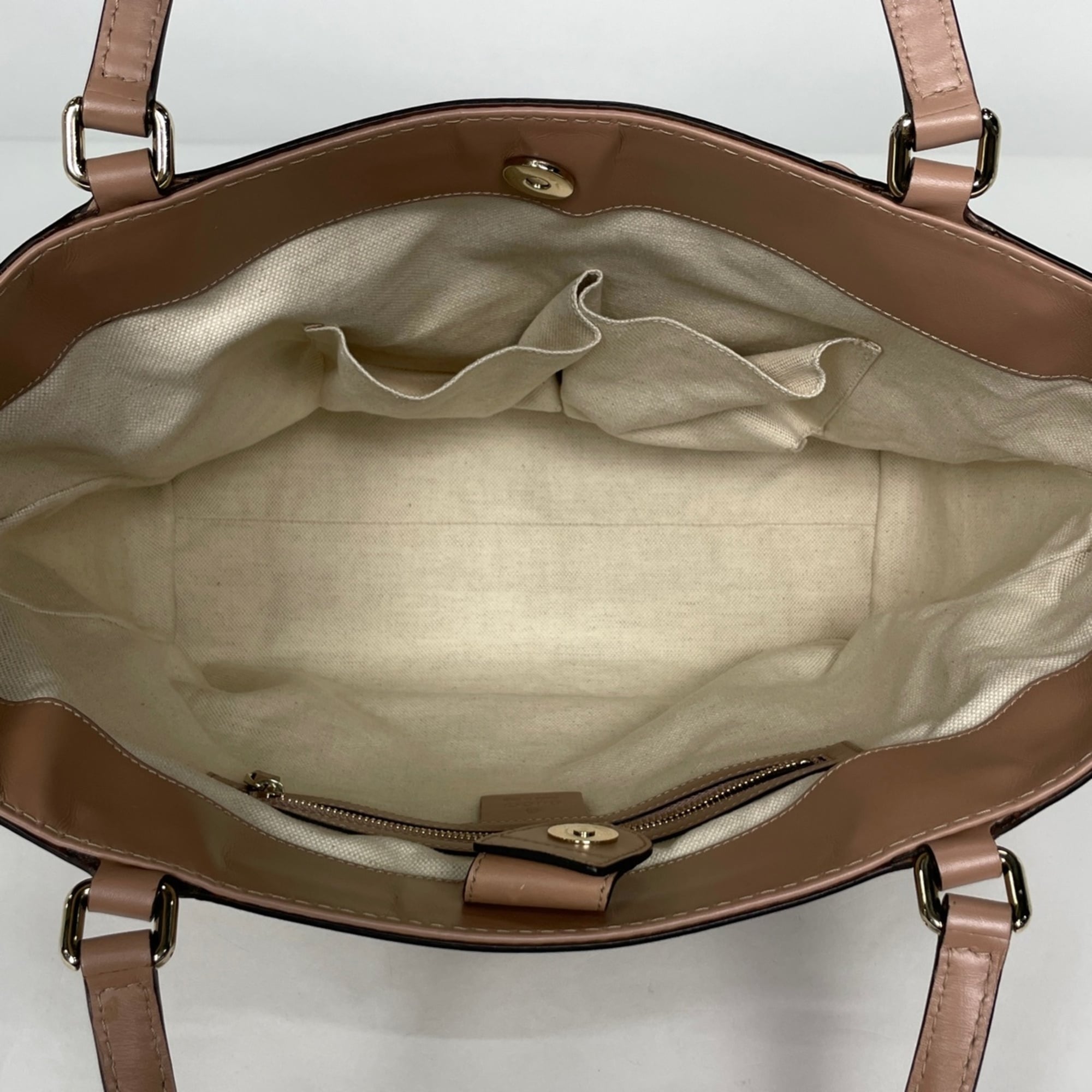 Gucci Beige Pink Gg Canvas Leather Handbag (Pre-Owned)