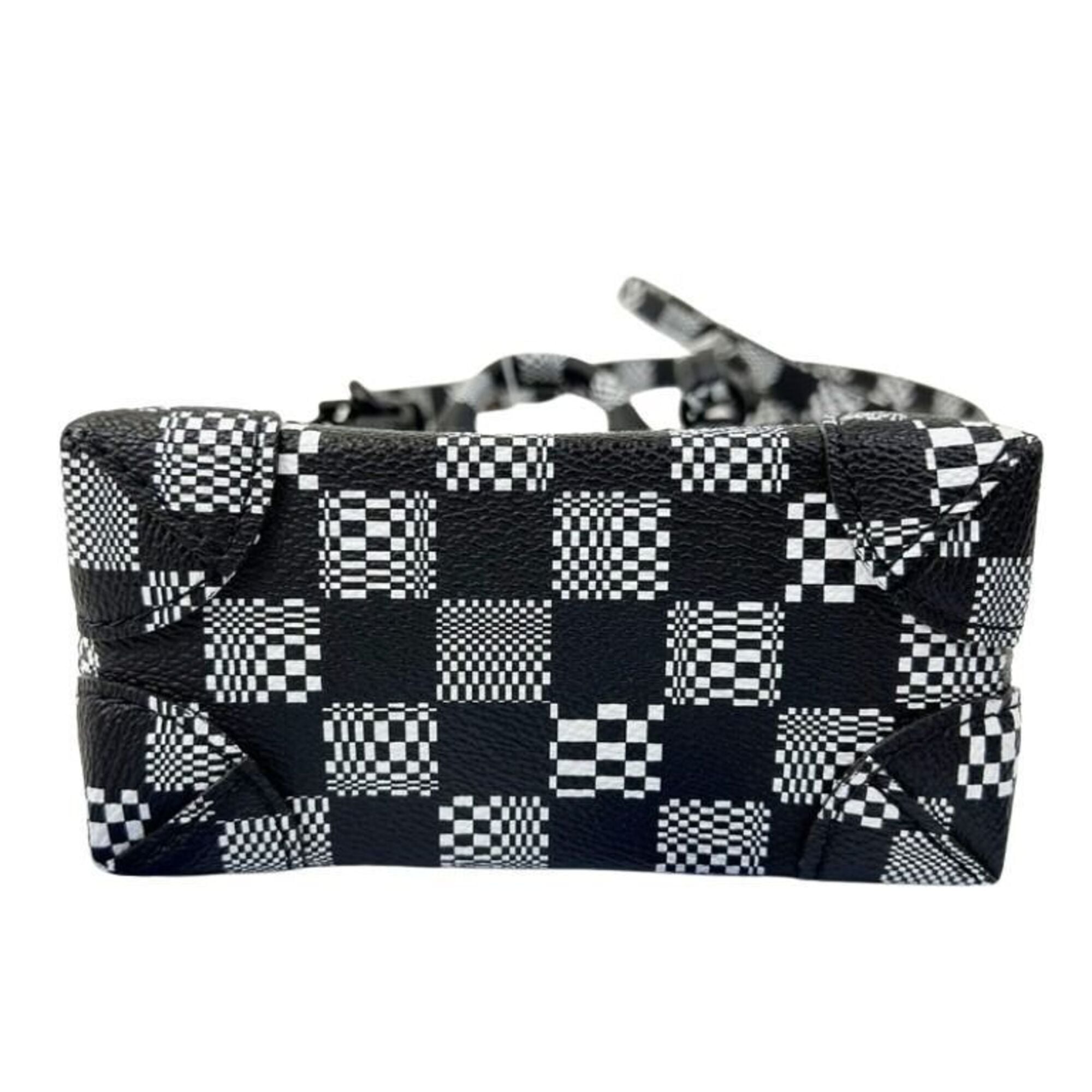 Louis Vuitton Black White Shoulder Bag (Pre-Owned)