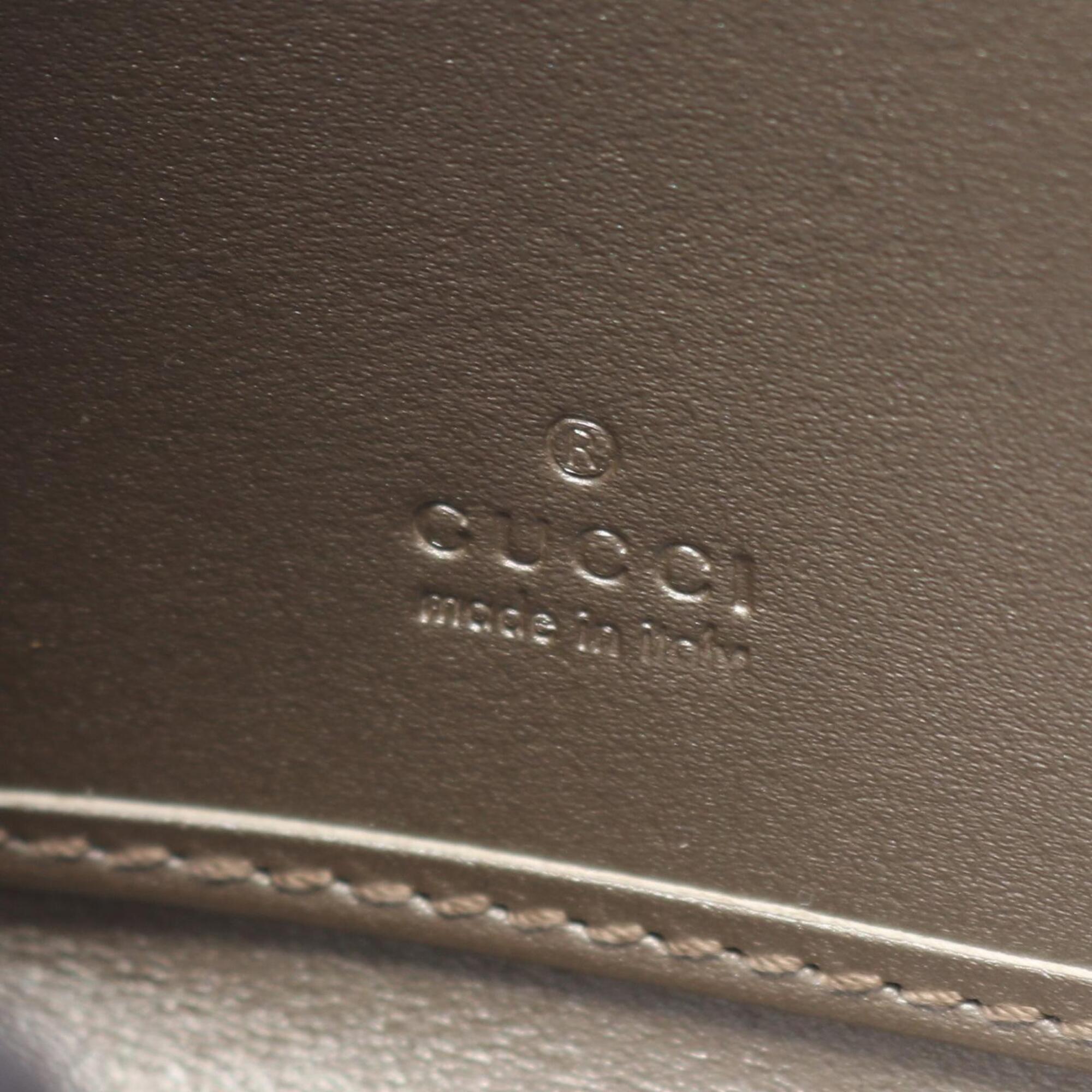 Gucci Silver Leather Long Wallet (Bi-Fold) (Pre-Owned)