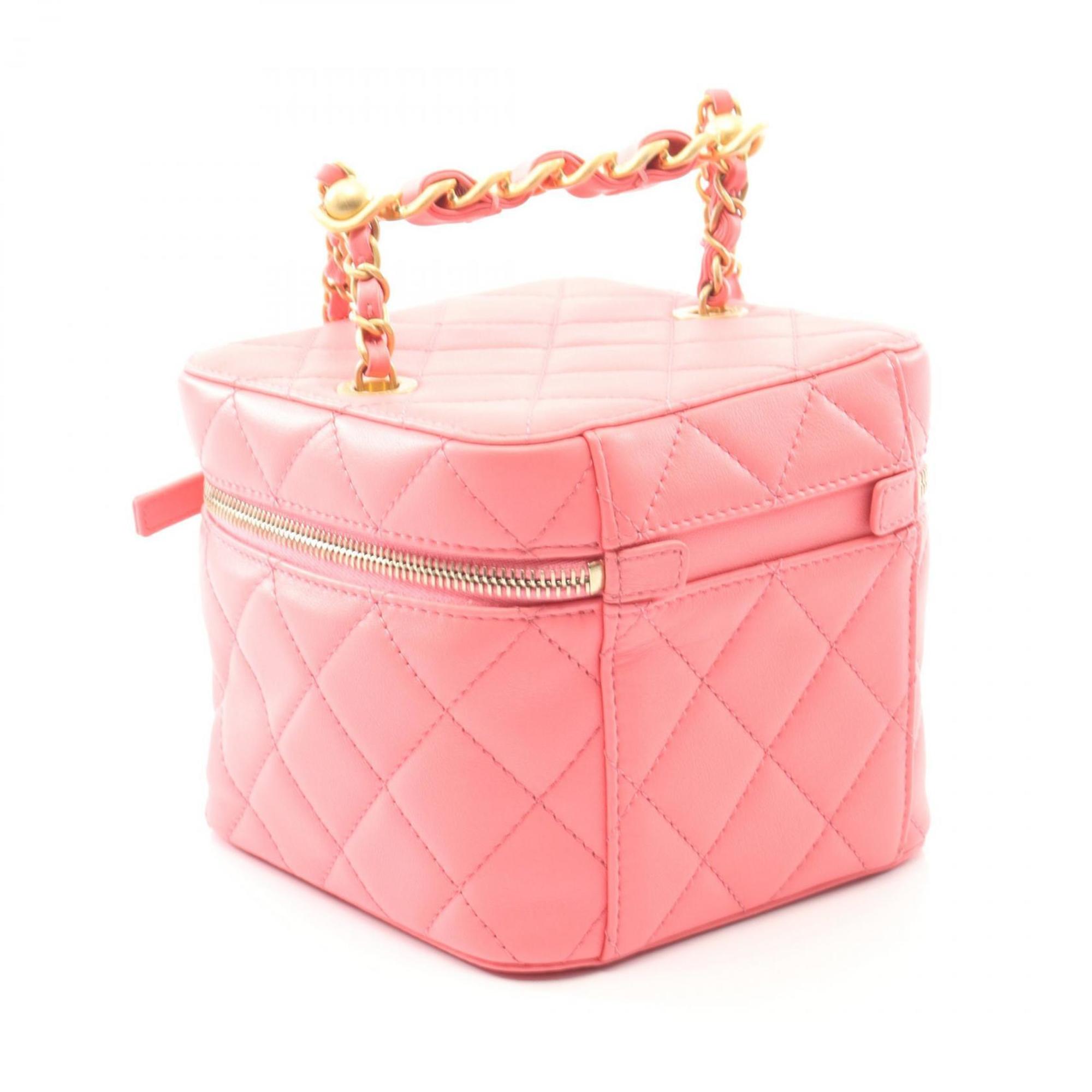 Chanel Pink Leather Shoulder Bag (Pre-Owned)