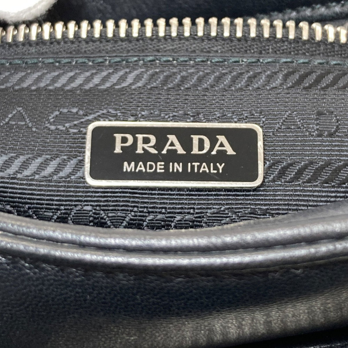 Prada Black Handbag (Pre-Owned)