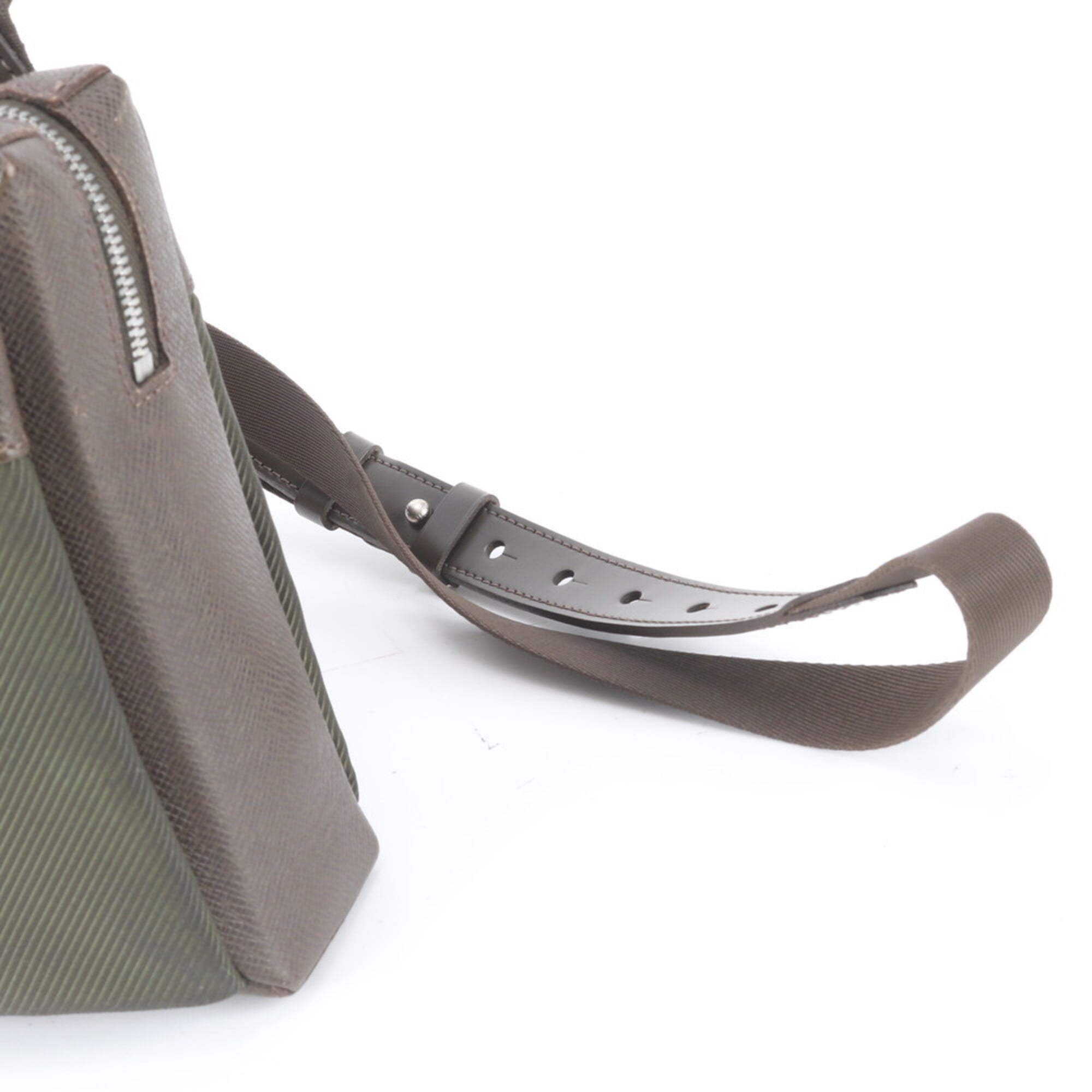 Louis Vuitton Grizzly Leather Nylon Messenger Bag Shoulder Bag (Pre-Owned)