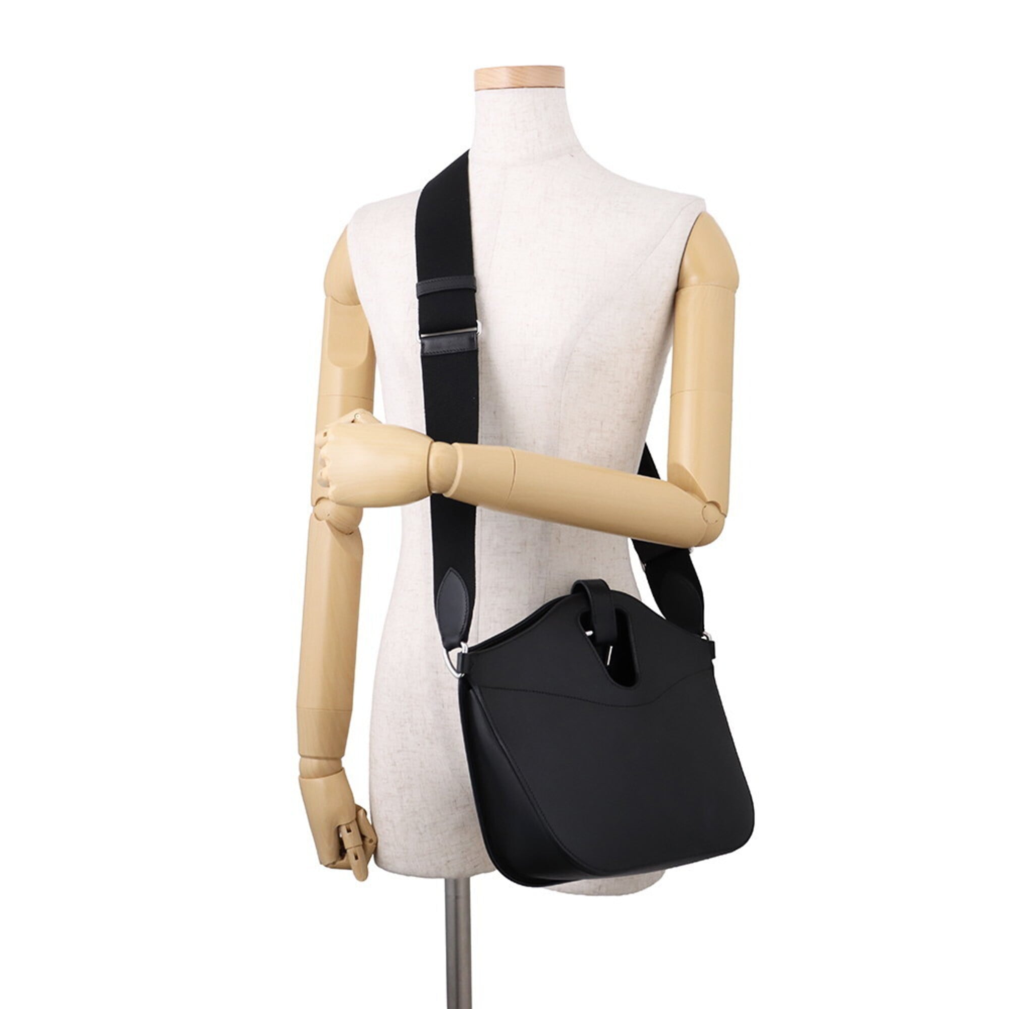 Hermes Kara Black Canvas Handbag Tote Bag (Pre-Owned)
