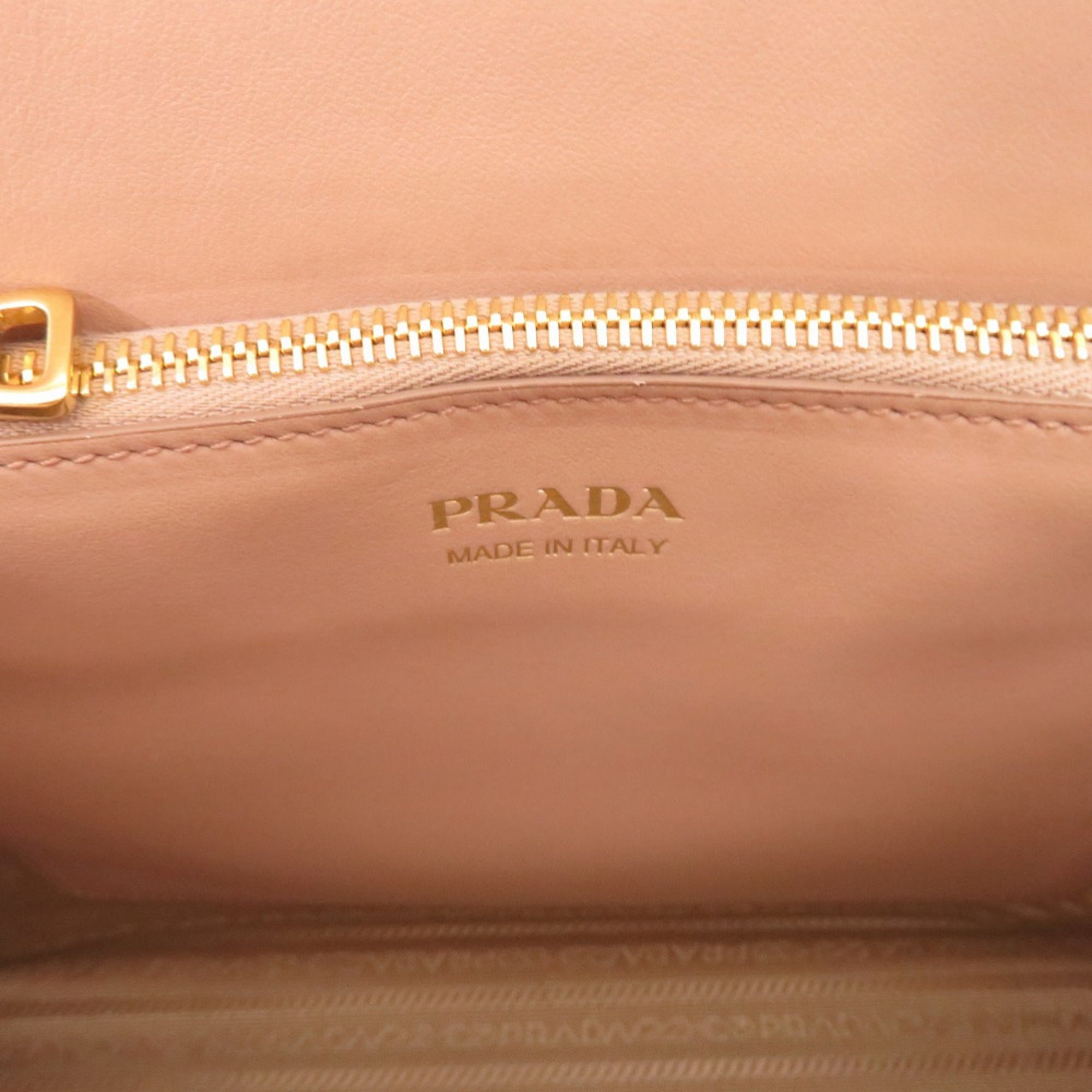 Prada Pink Beige Leather Saffiano Handbag (Pre-Owned)