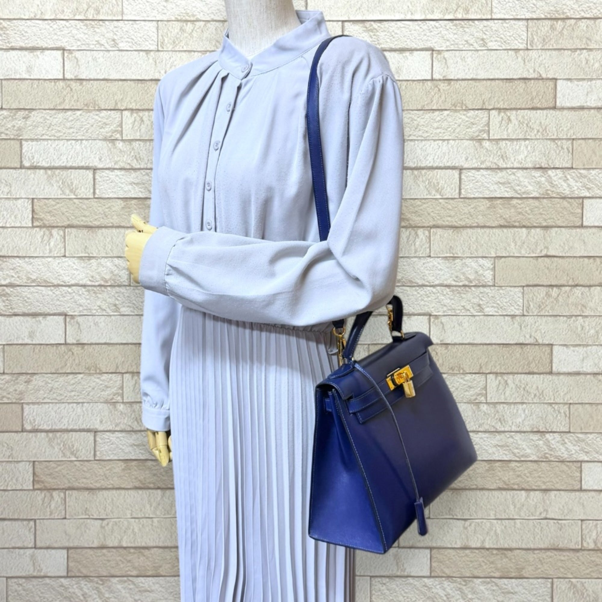 Hermes Bleu Saphir Navy Box Calf Leather Shoulder Bag (Pre-Owned)