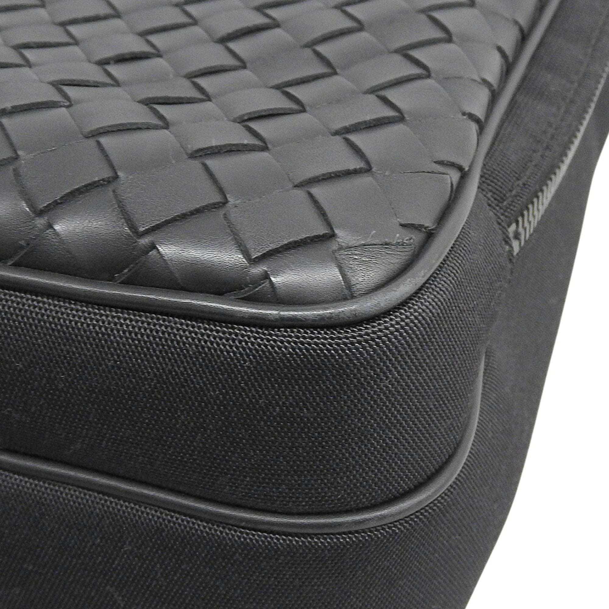 Bottega Veneta Black Leather Canvas Sling Bag (Pre-Owned)
