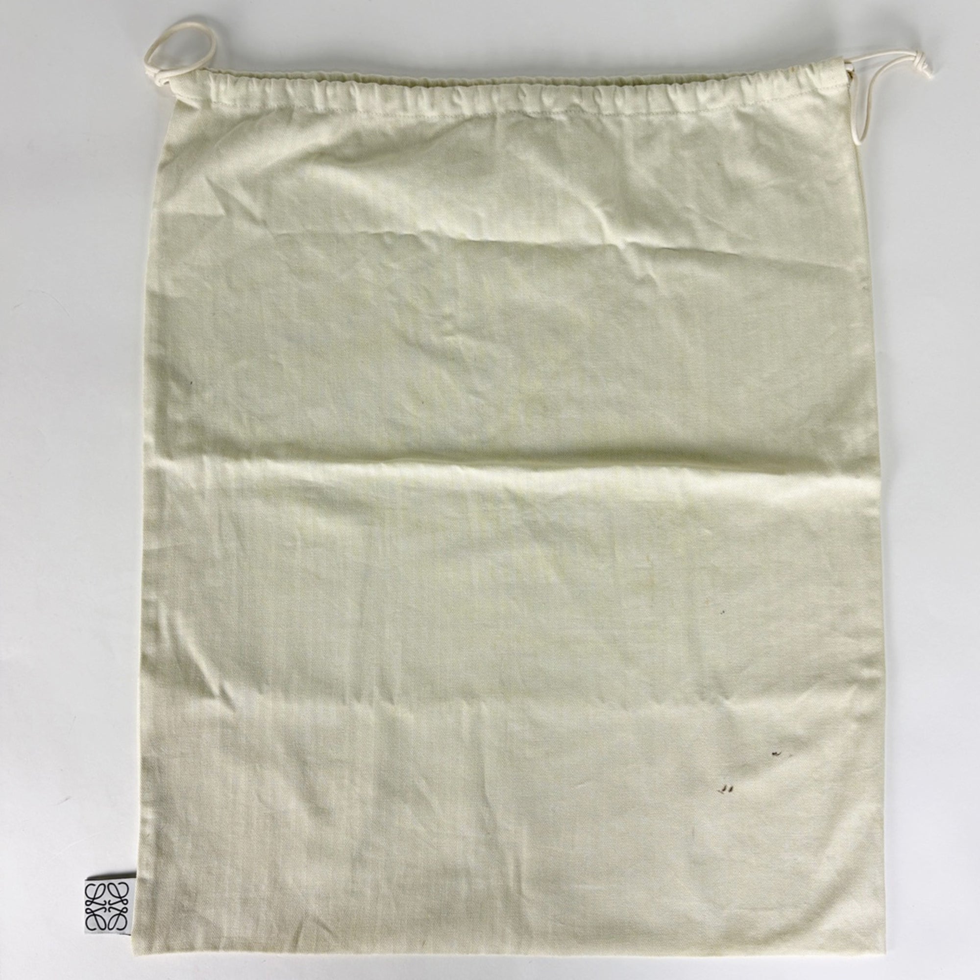 Loewe Ivory Leather Tote Bag (Pre-Owned)