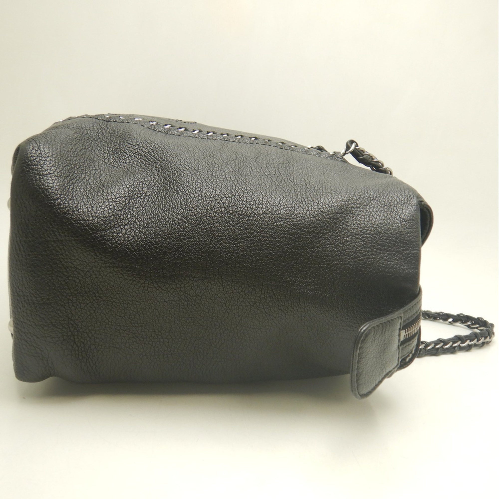 Chanel Black Leather Tote Bag (Pre-Owned)