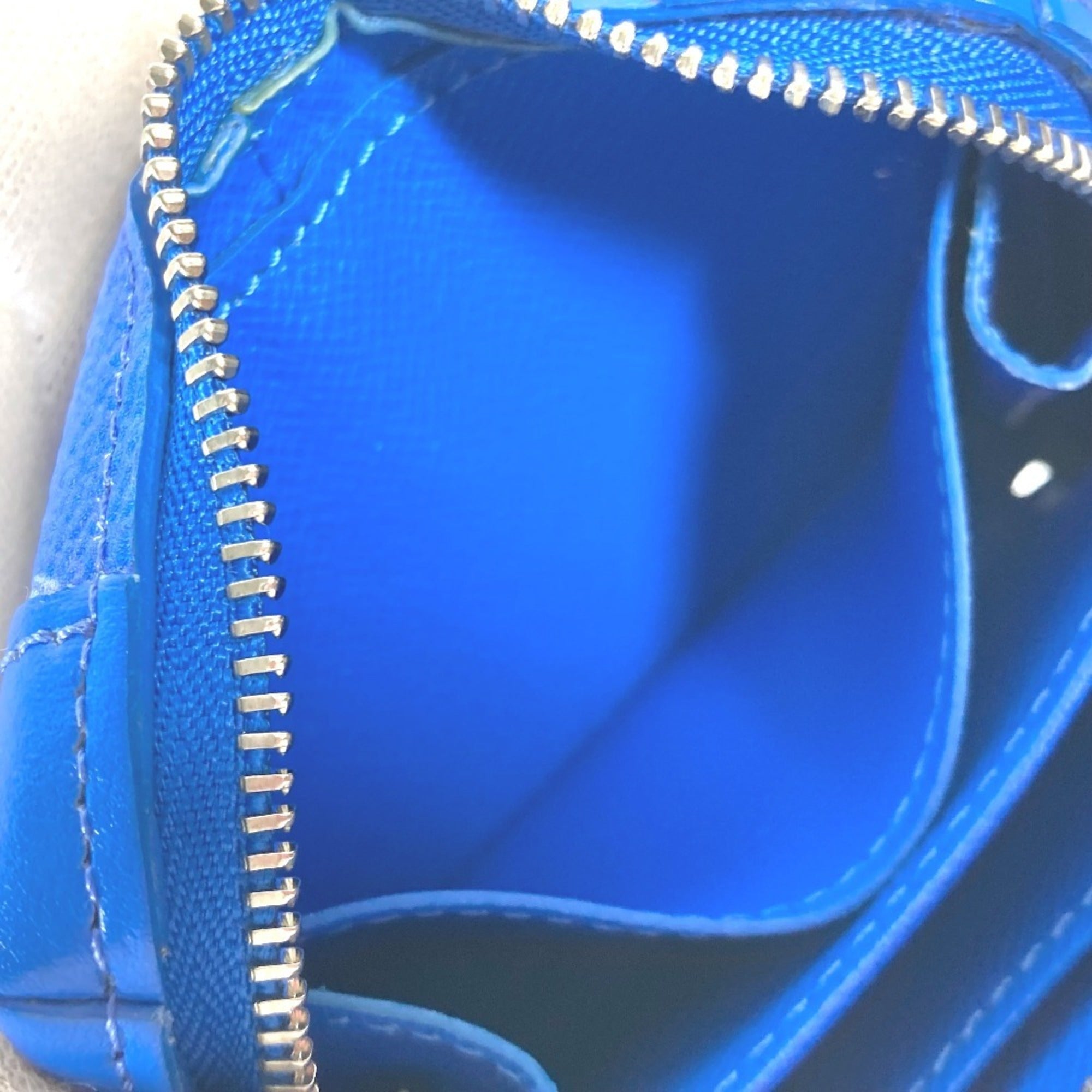 Louis Vuitton Blue White Leather Coin Purse/Coin Case (Pre-Owned)
