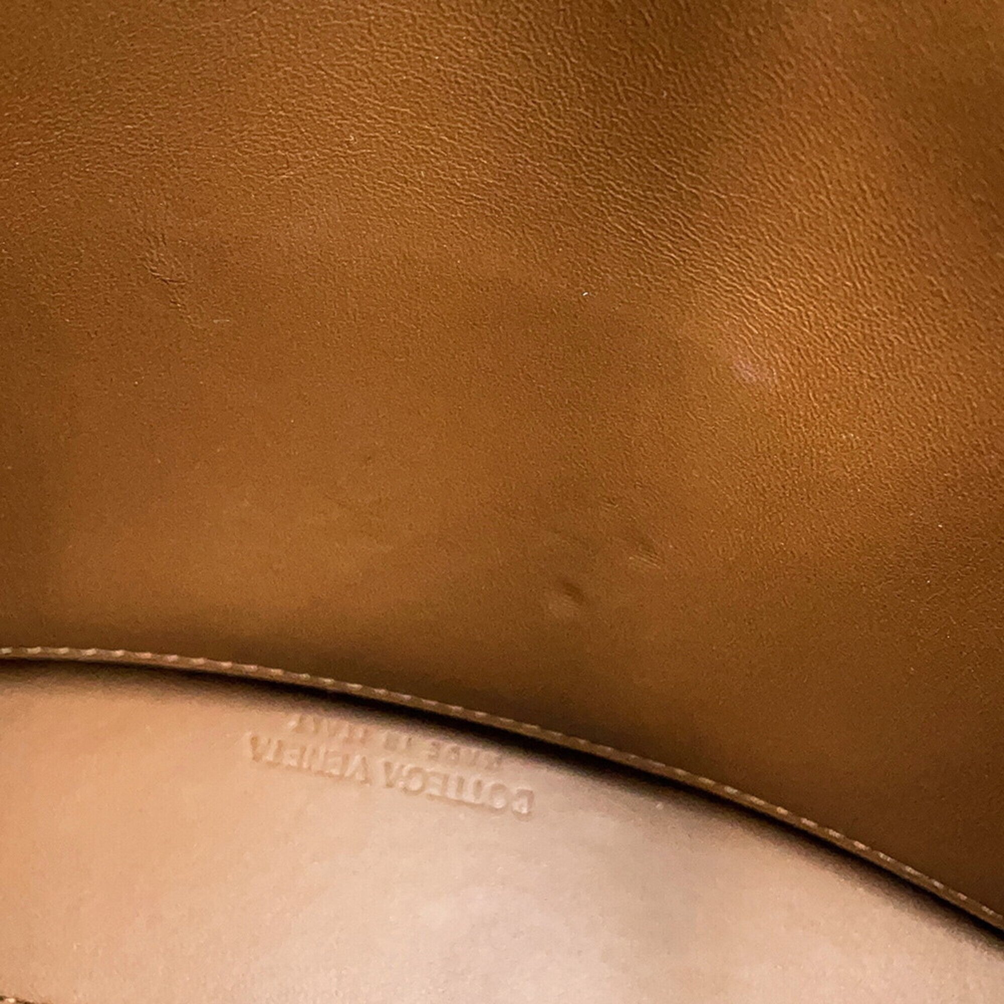 Bottega Veneta Leather Handbag Pouch (Pre-Owned)