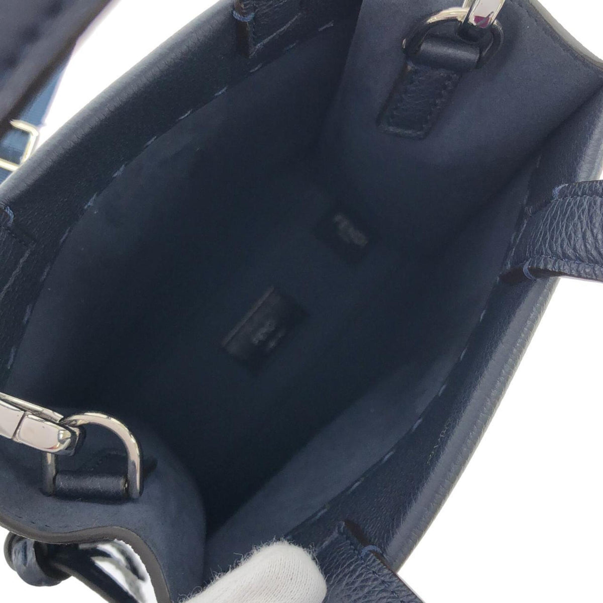 Fendi Blue Navy Leather Handbag (Pre-Owned)