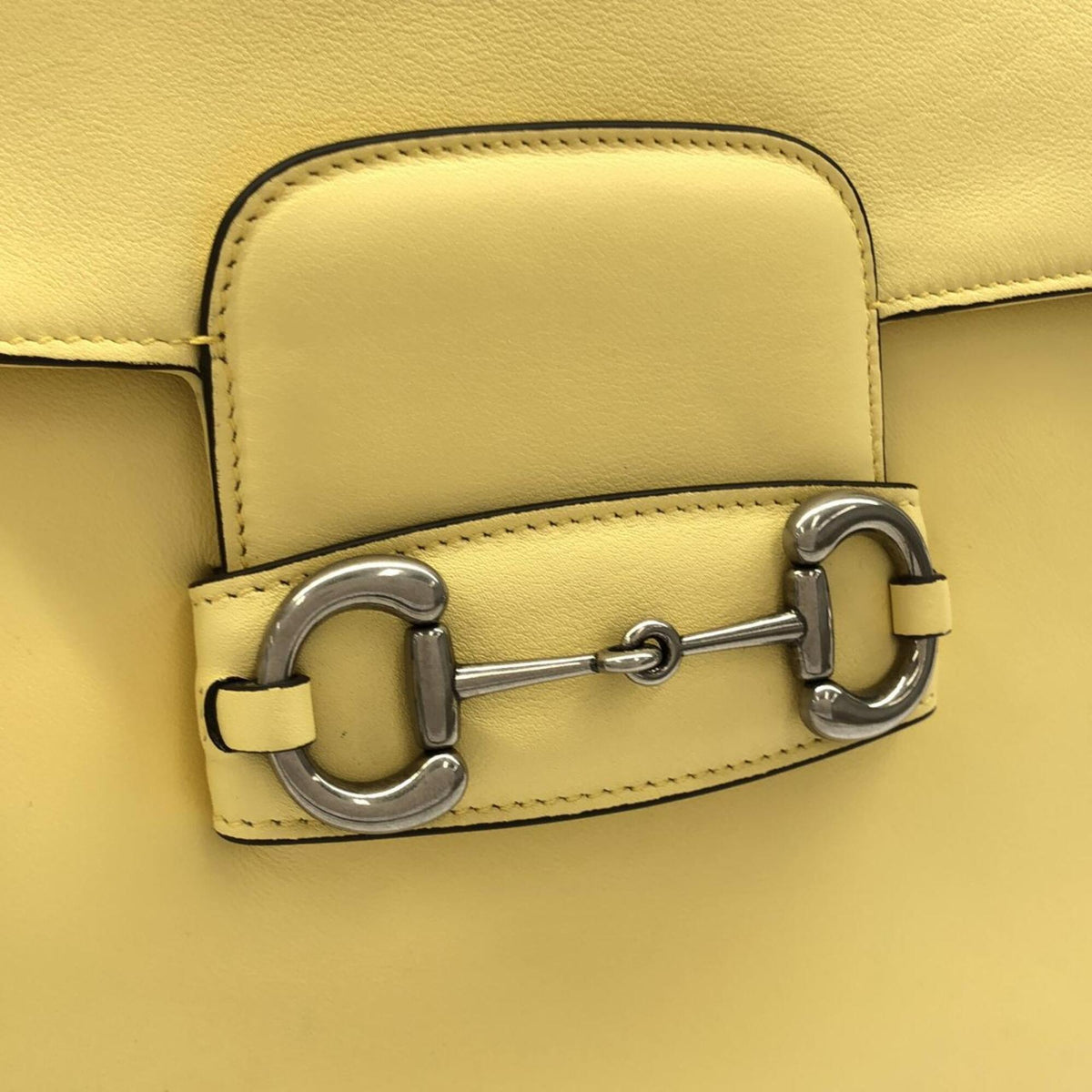 Gucci Yellow Leather Shoulder Bag (Pre-Owned)