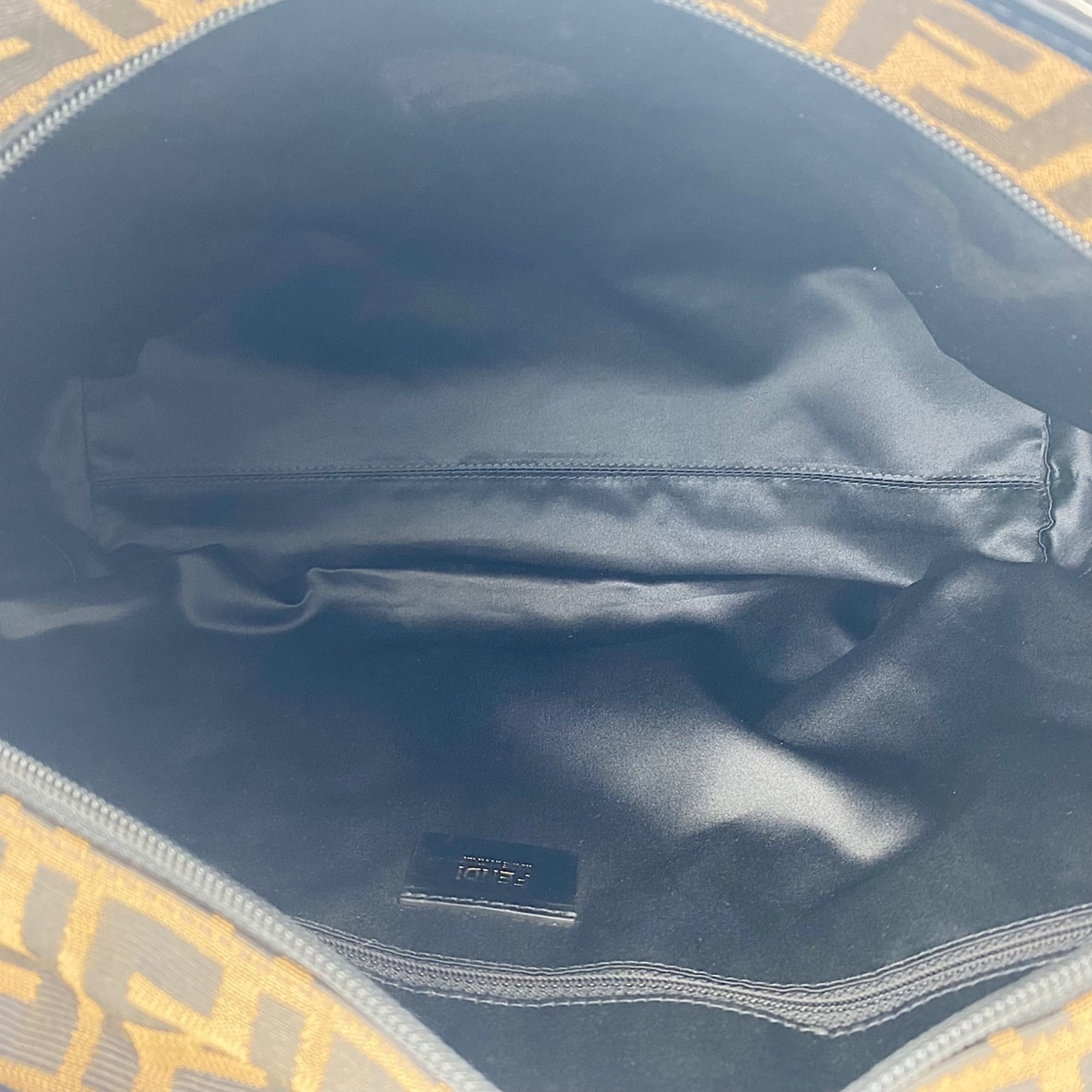 Fendi Zucca Brown Zucca Tote Bag (Pre-Owned)
