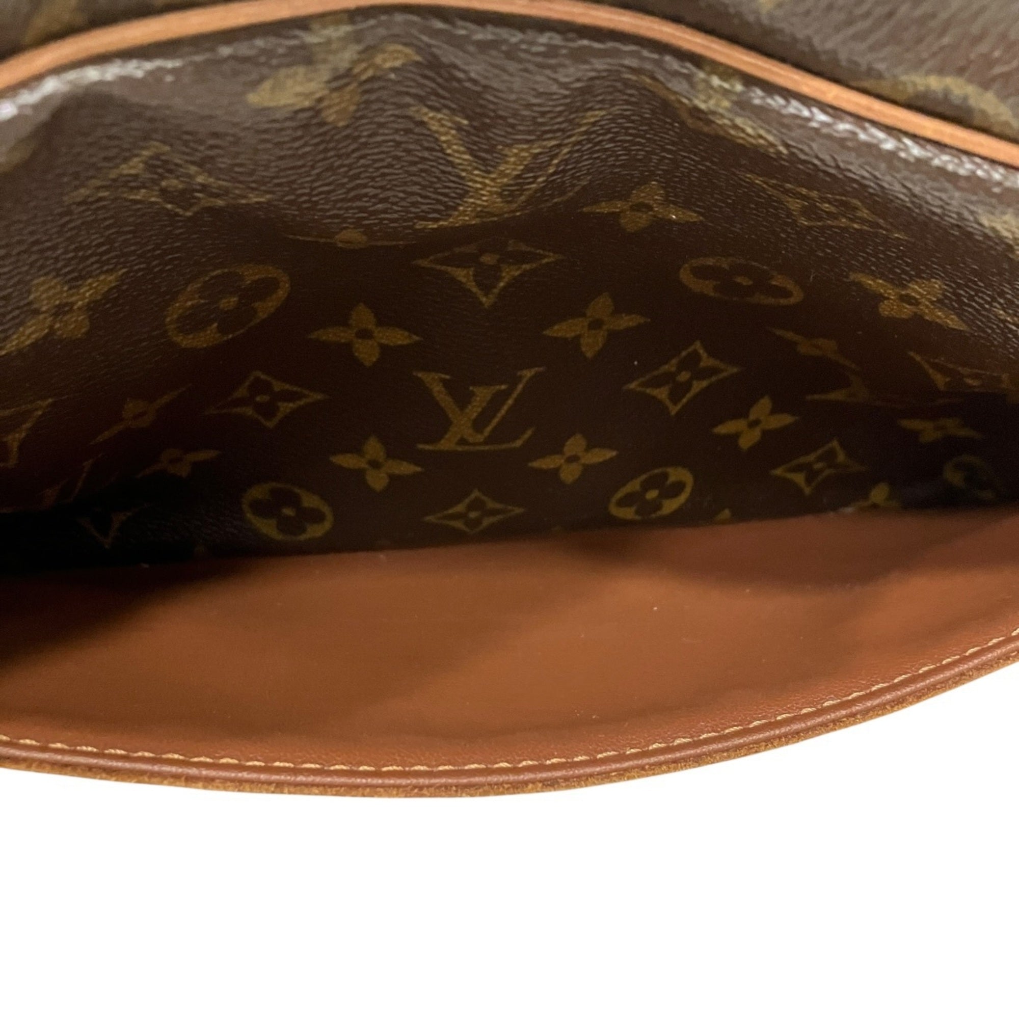 Louis Vuitton Brown Monogram Shoulder Bag (Pre-Owned)