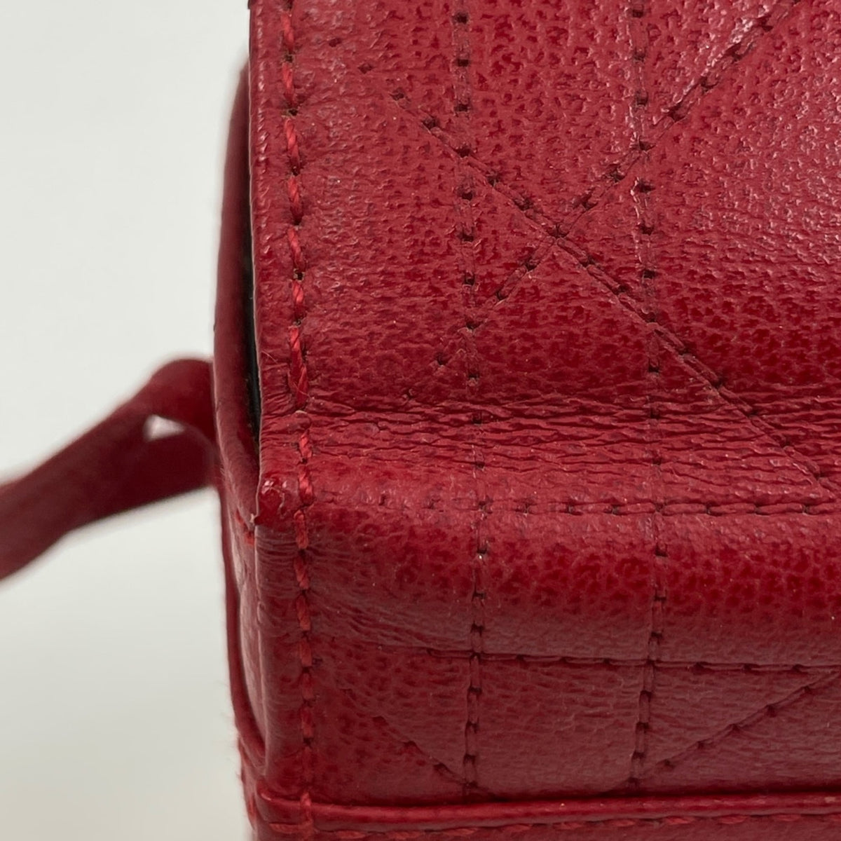 Christian Dior Red Color Leather Handbag Vanity Bag (Pre-Owned)