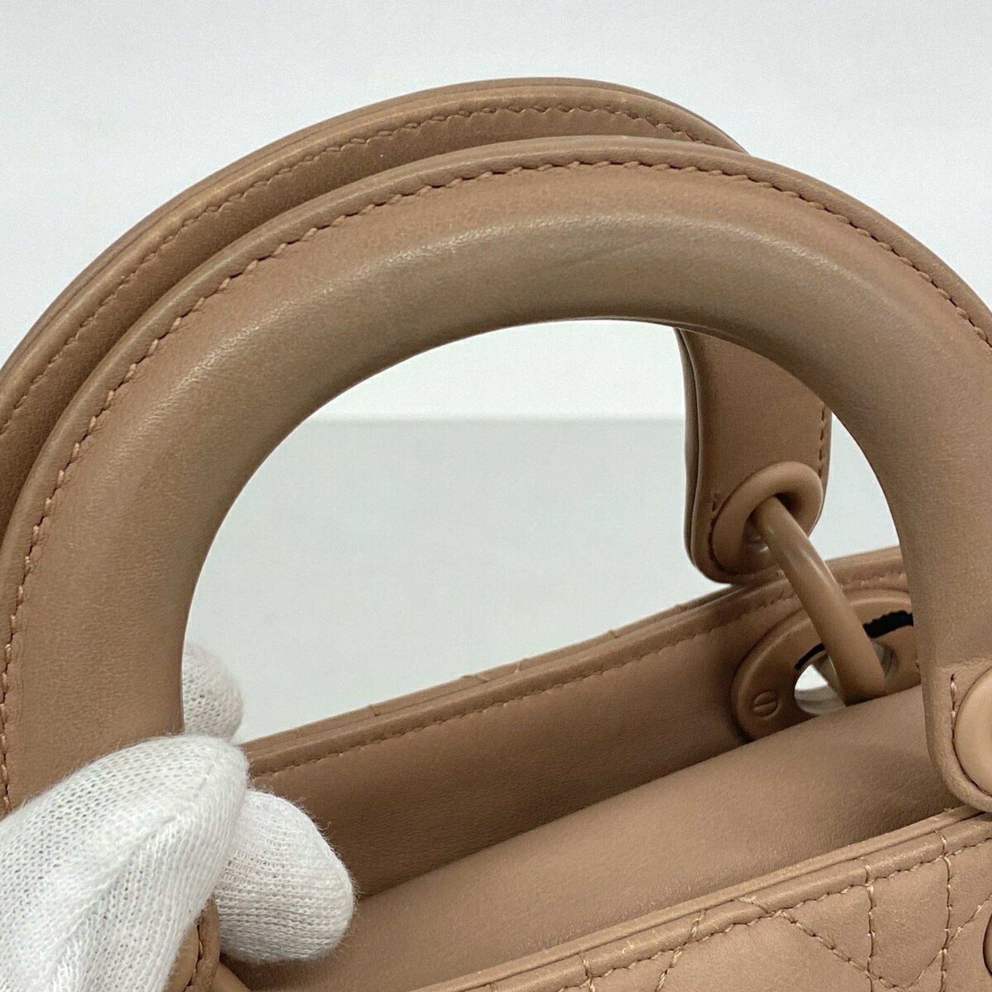 Christian Dior Pink Leather Handbag (Pre-Owned)