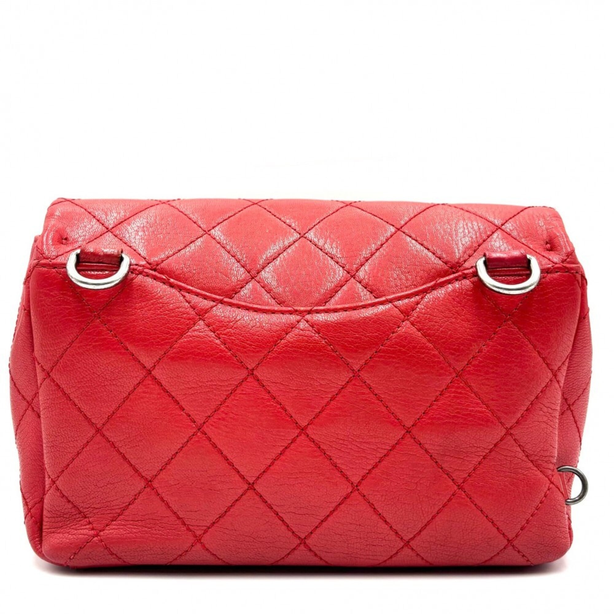 Chanel Red Color Leather Shoulder Bag (Pre-Owned)