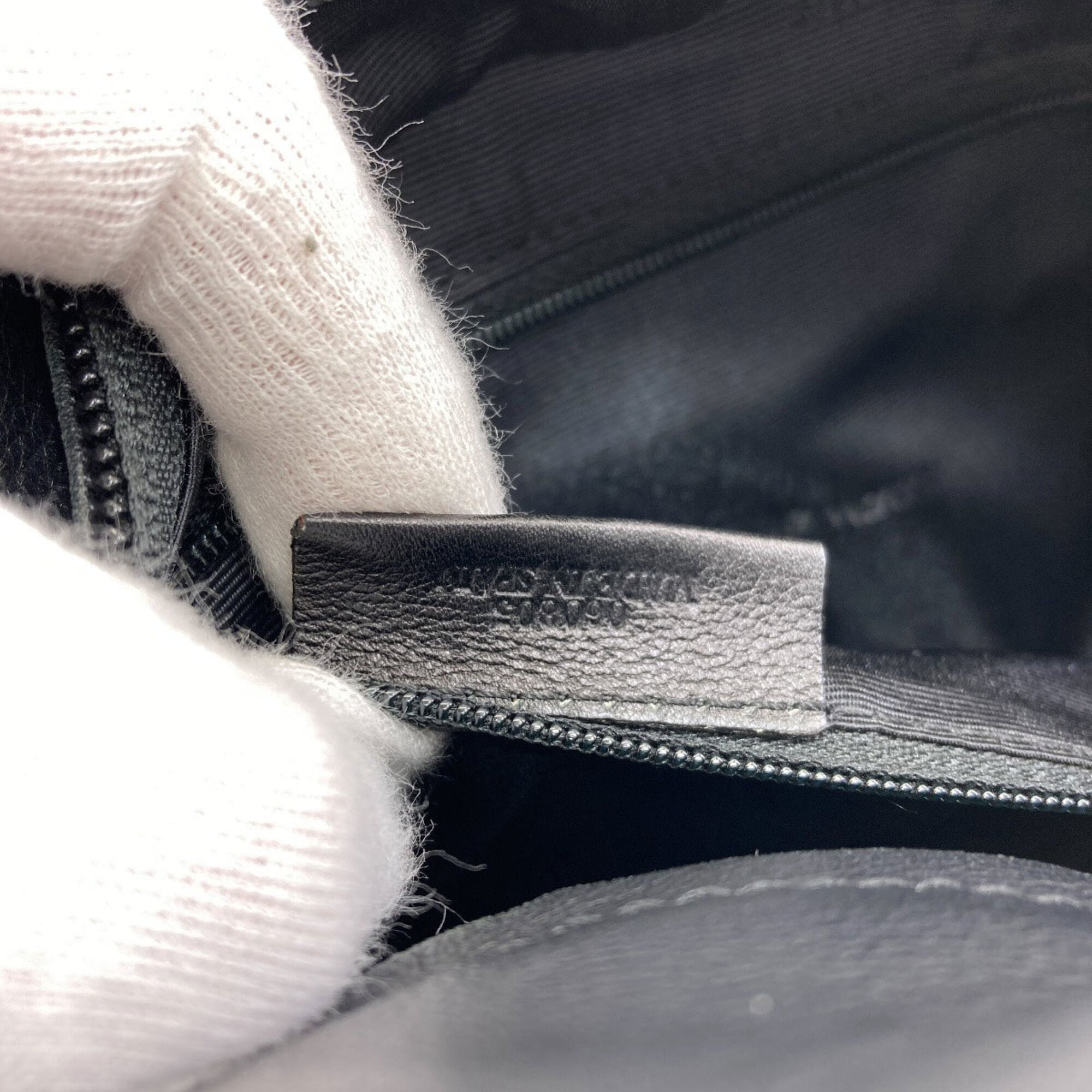 Loewe Amazona Black Leather Handbag (Pre-Owned)