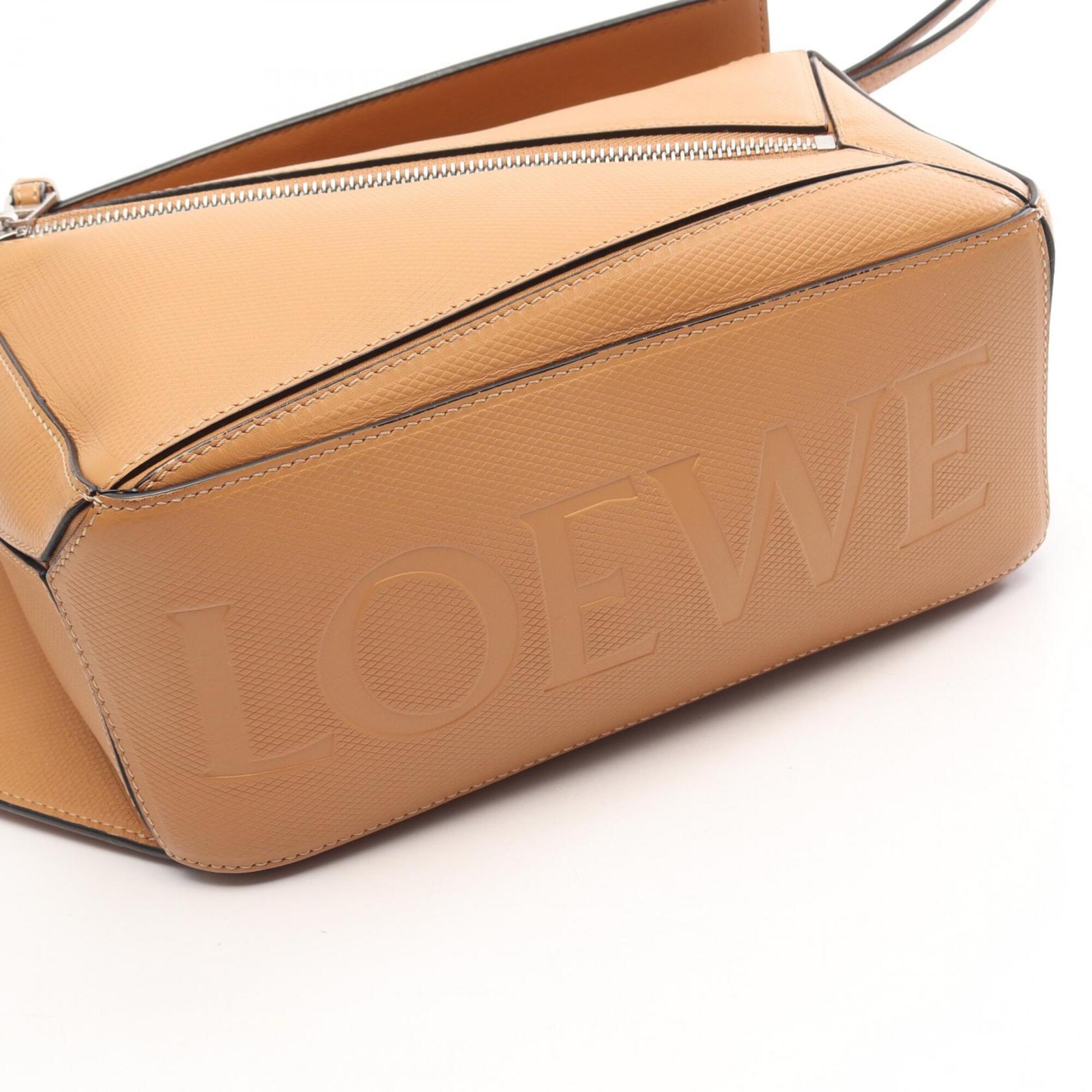 Loewe Beige Leather Fanny Pack Handbag (Pre-Owned)