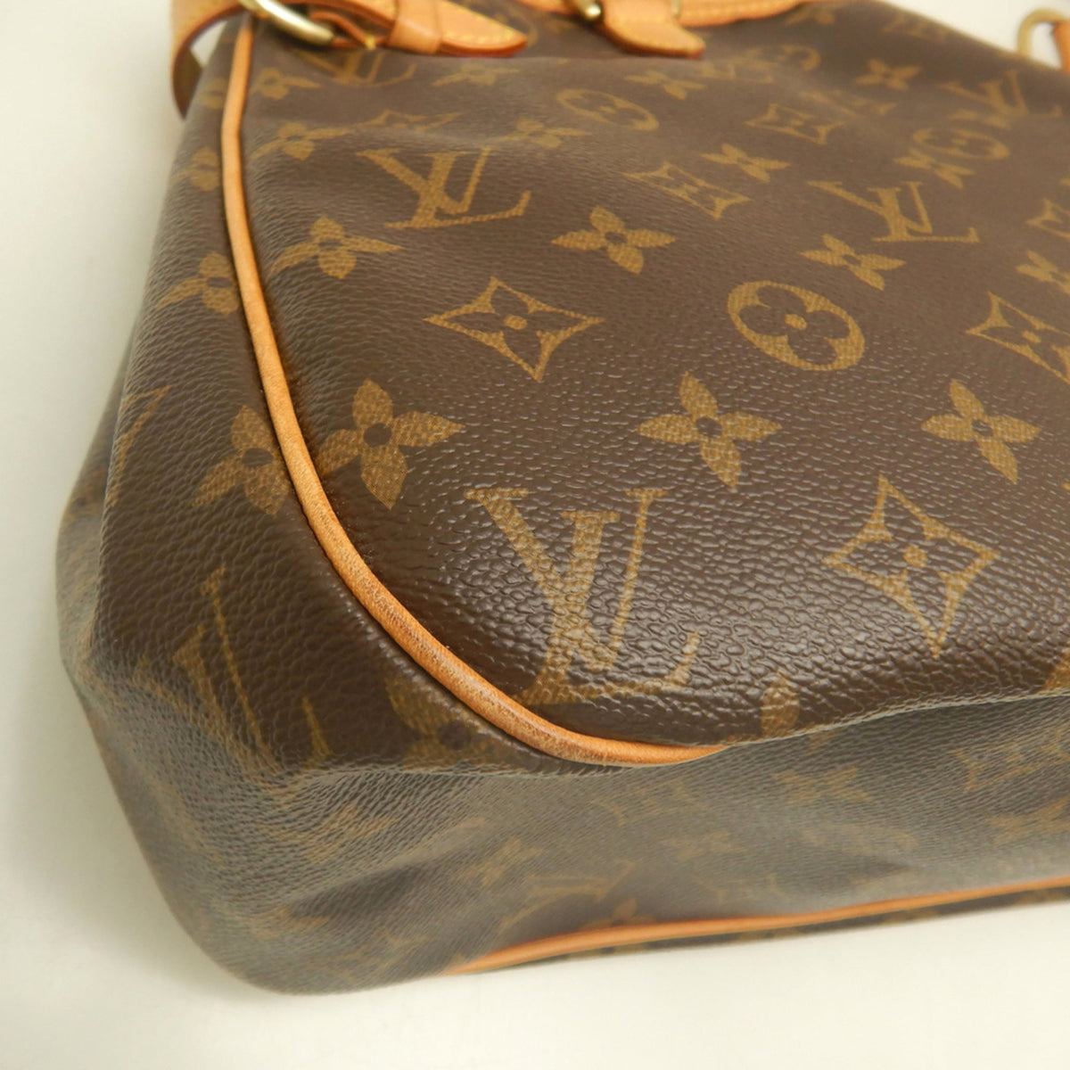 Louis Vuitton Brown Monogram Monogram Shoulder Bag (Pre-Owned)