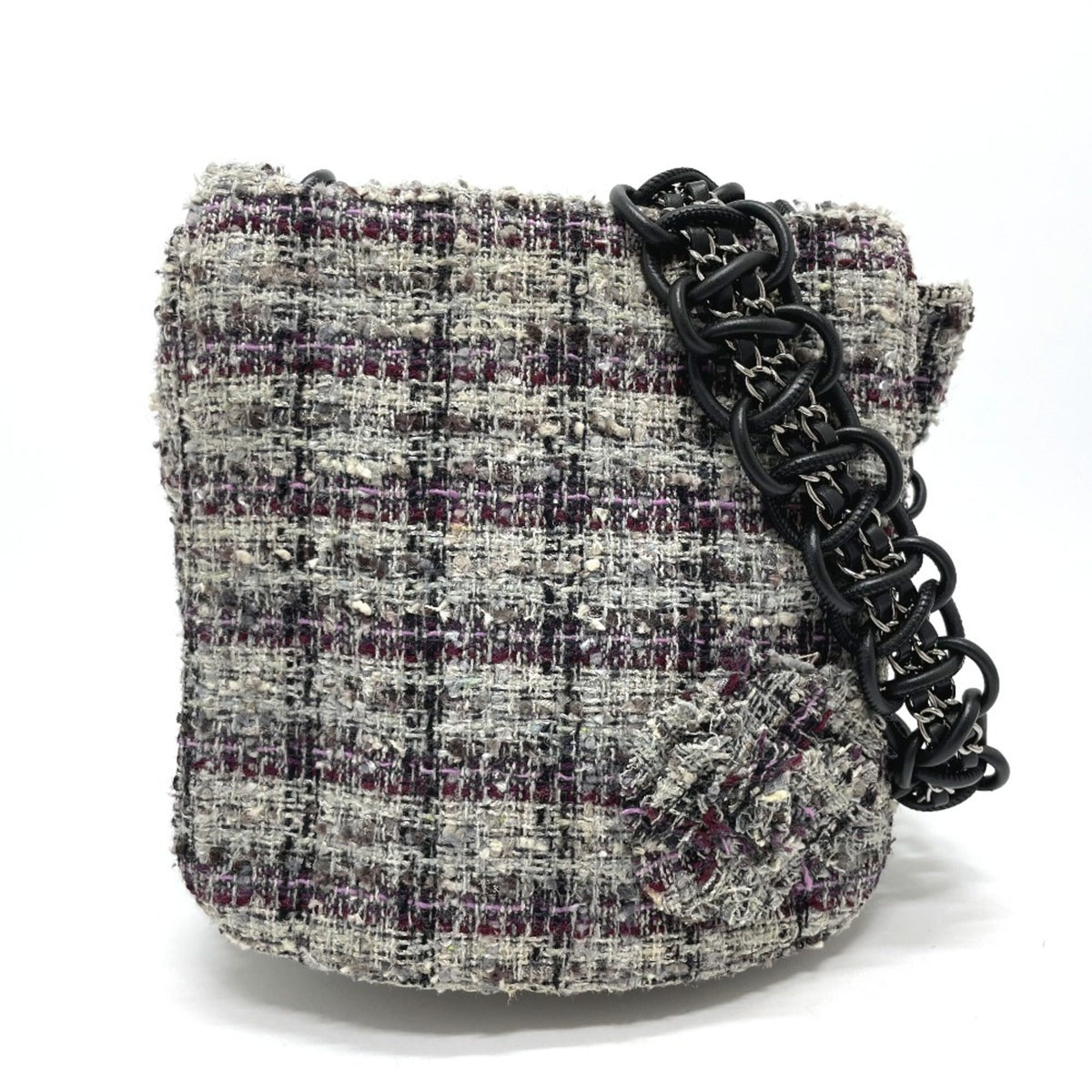 Chanel Gray Tweed Shoulder Bag (Pre-Owned)
