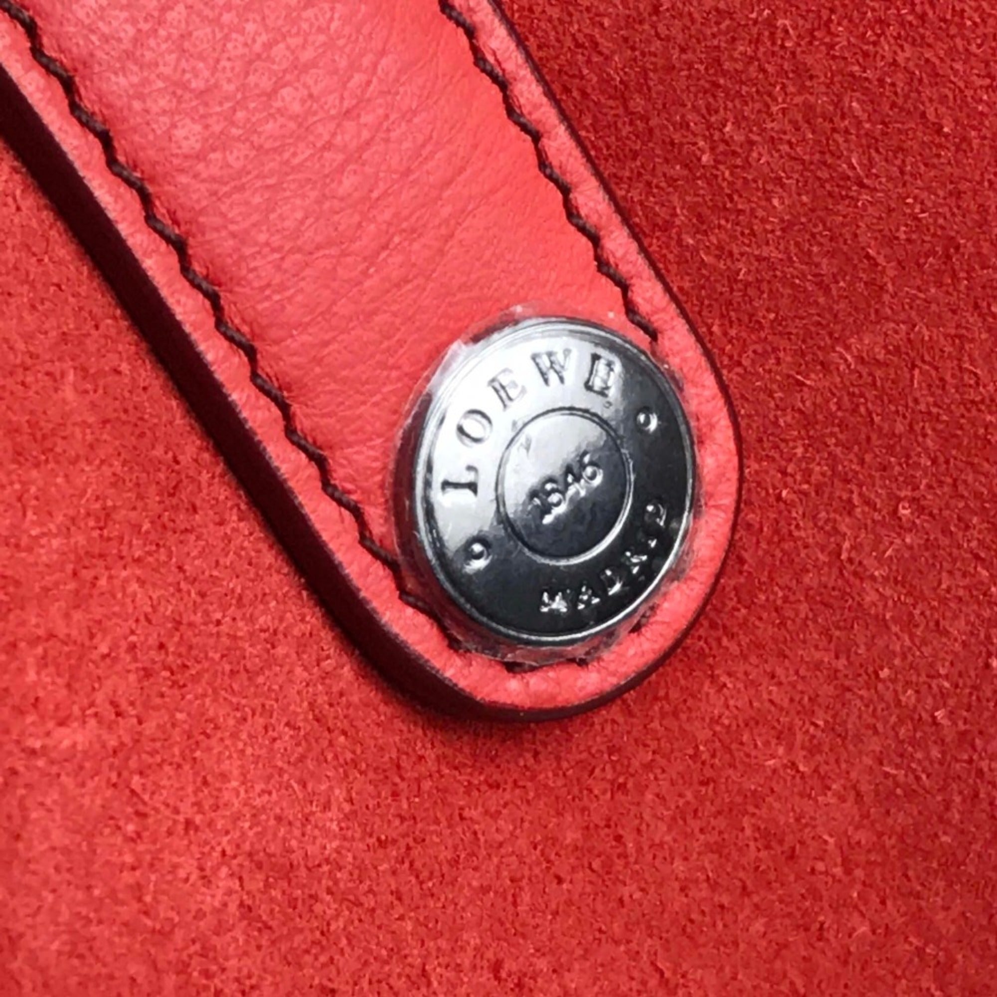 Loewe Red Leather Tote Bag (Pre-Owned)