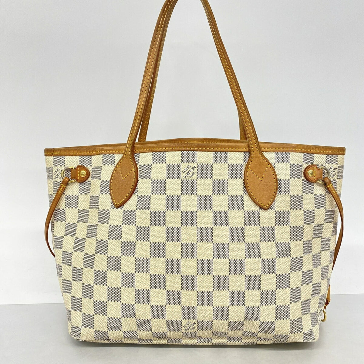 Louis Vuitton White Tote Bag (Pre-Owned)
