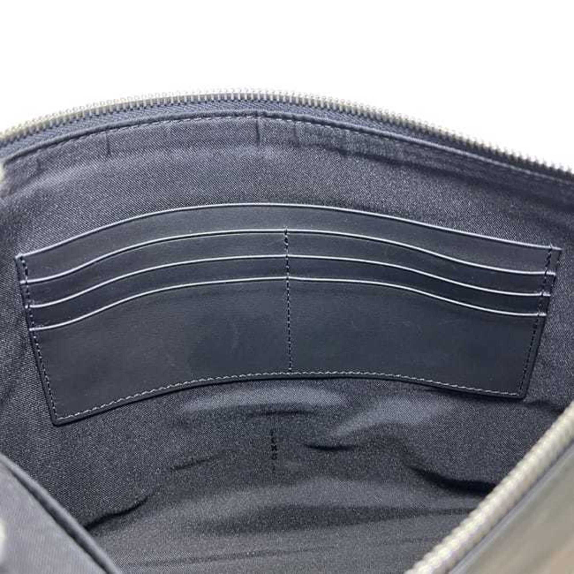 Fendi Black Leather Clutch Bag (Pre-Owned)