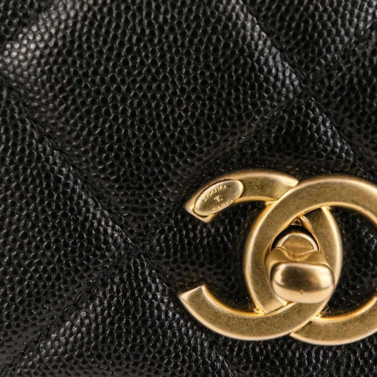 Chanel Black Grained Calfskin Shoulder Bag (Pre-Owned)