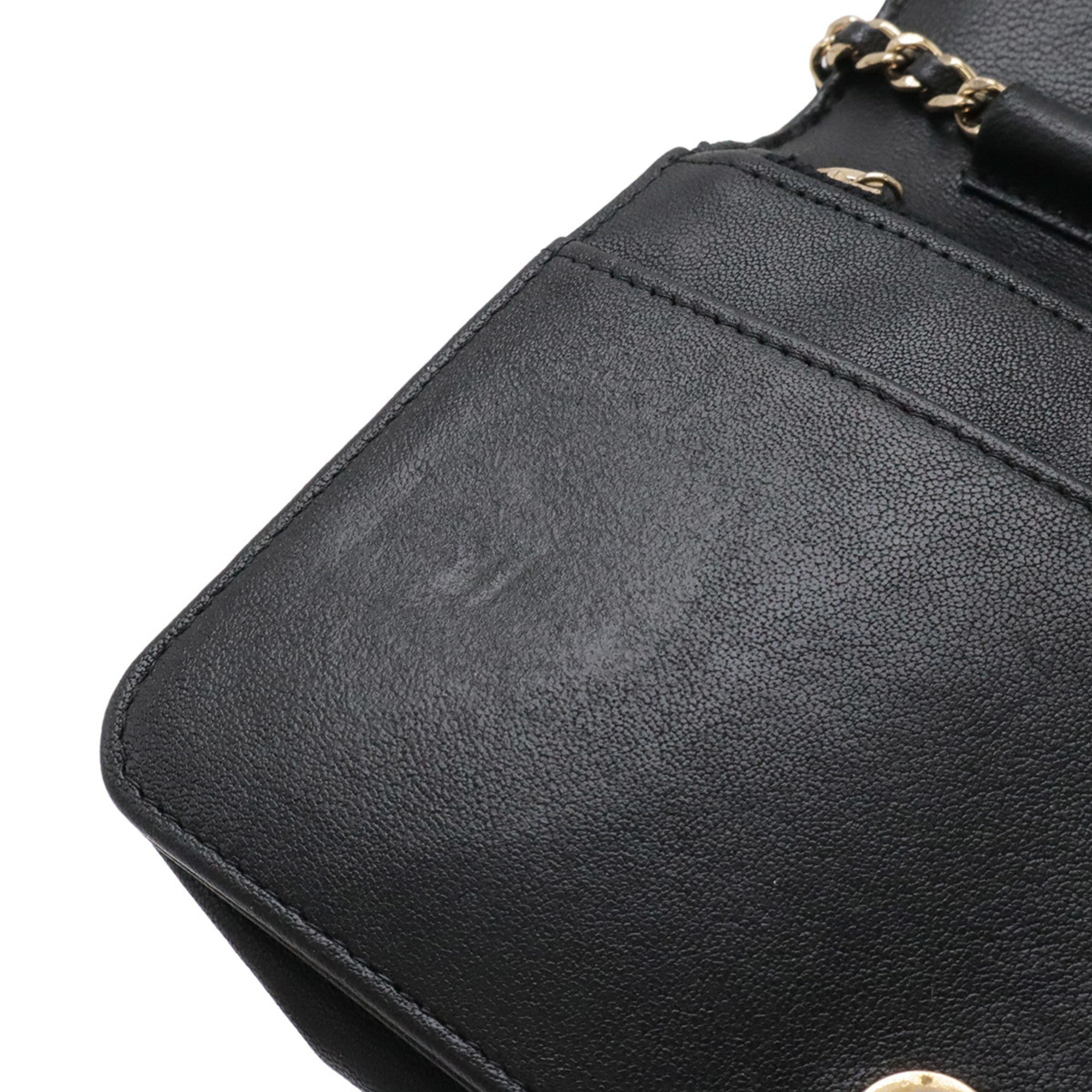 Chanel Black Grained Calfskin Leather Shoulder Bag (Pre-Owned)