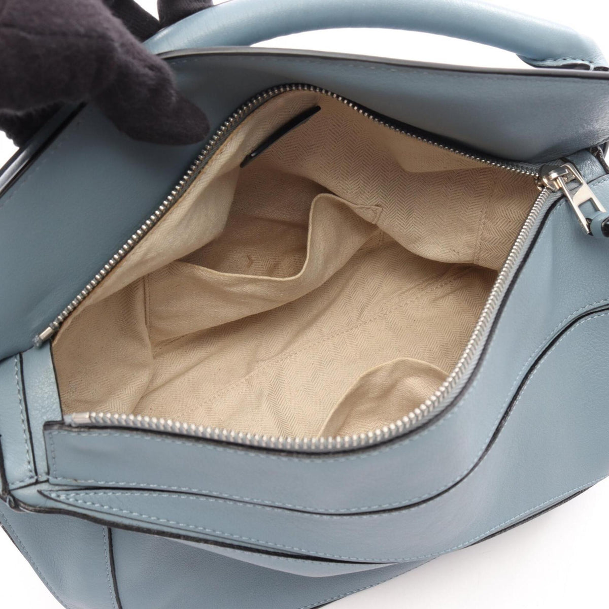 Loewe Blue Leather Handbag (Pre-Owned)