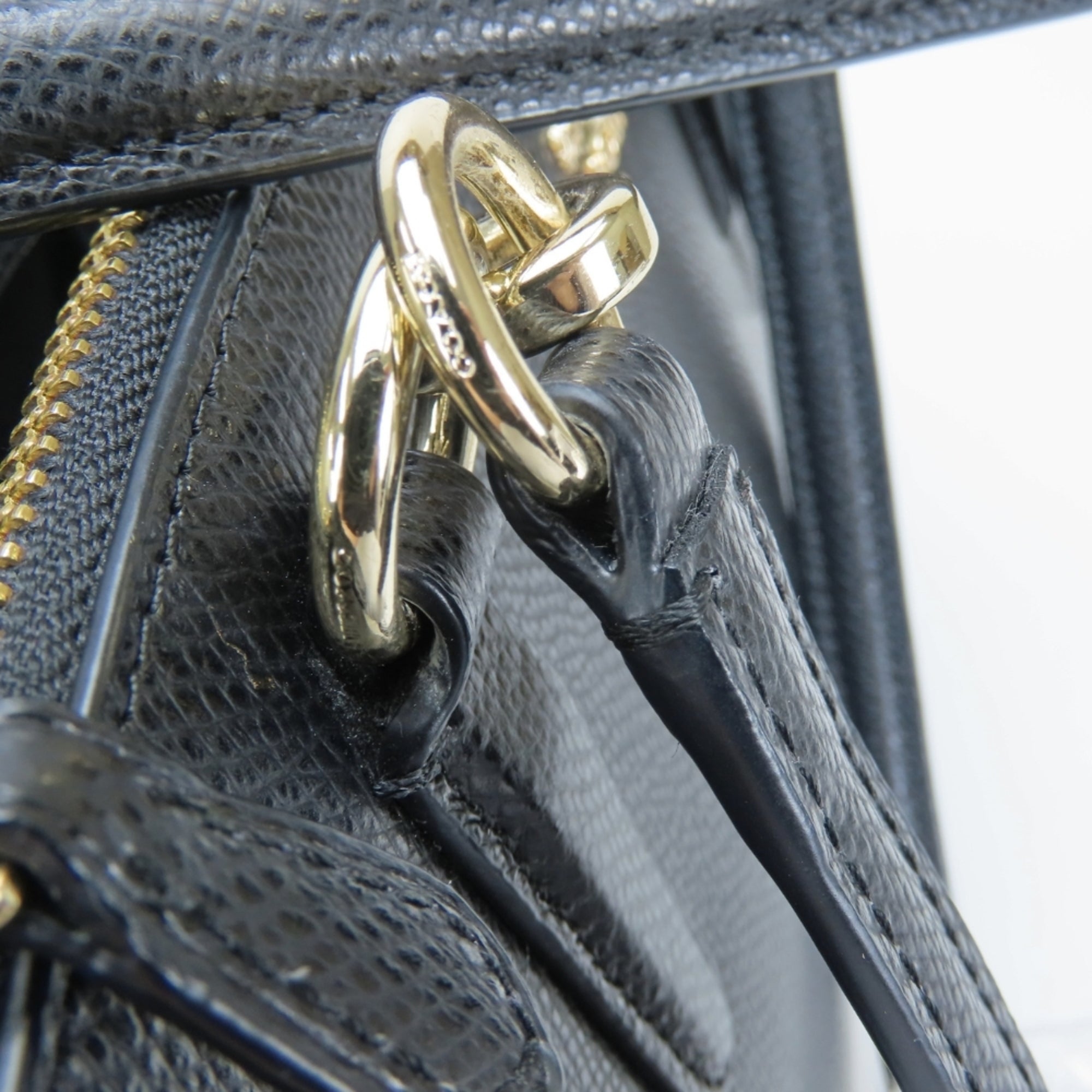 Coach Black Leather Tote Bag (Pre-Owned)