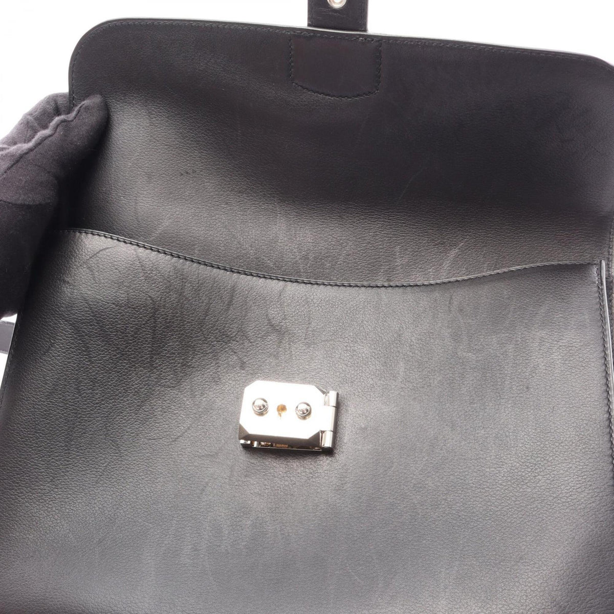 Hermes Black Leather Shoulder Bag (Pre-Owned)