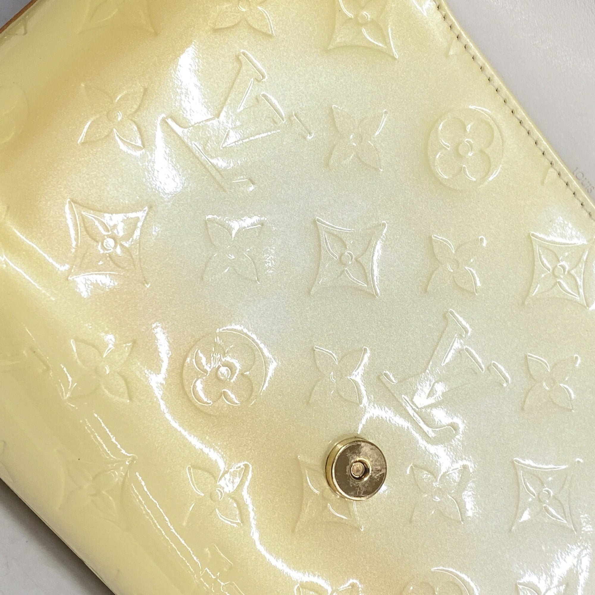 Louis Vuitton Pearl Shoulder Bag (Pre-Owned)