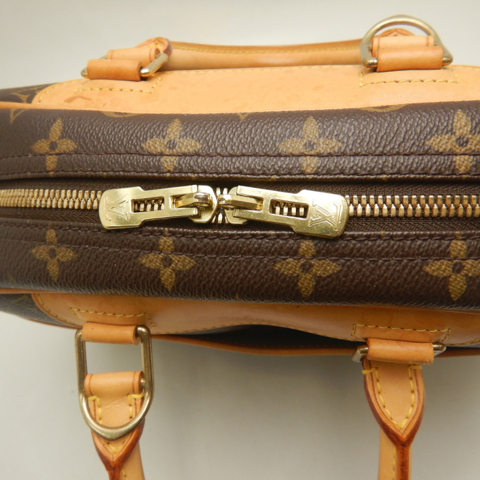 Louis Vuitton Monogram Brown Monogram Handbag (Pre-Owned)