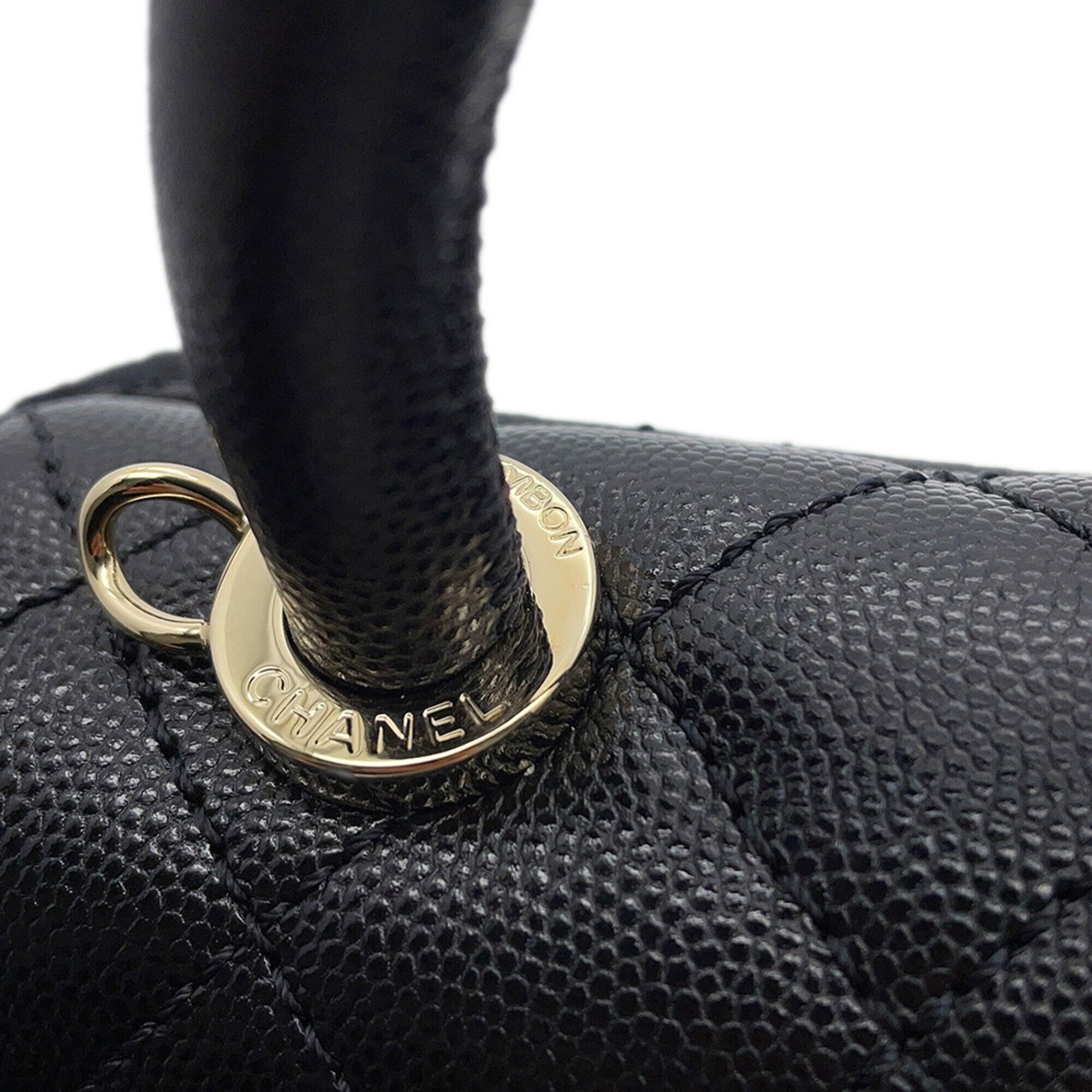 Chanel Matelasse Black Grained Calfskin Handbag (Pre-Owned)