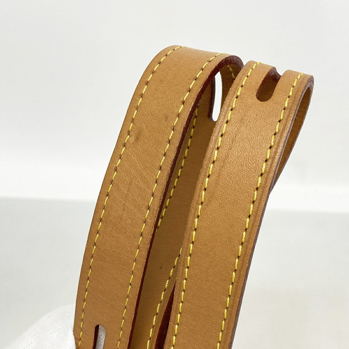 Louis Vuitton Brown Shoulder Bag (Pre-Owned)