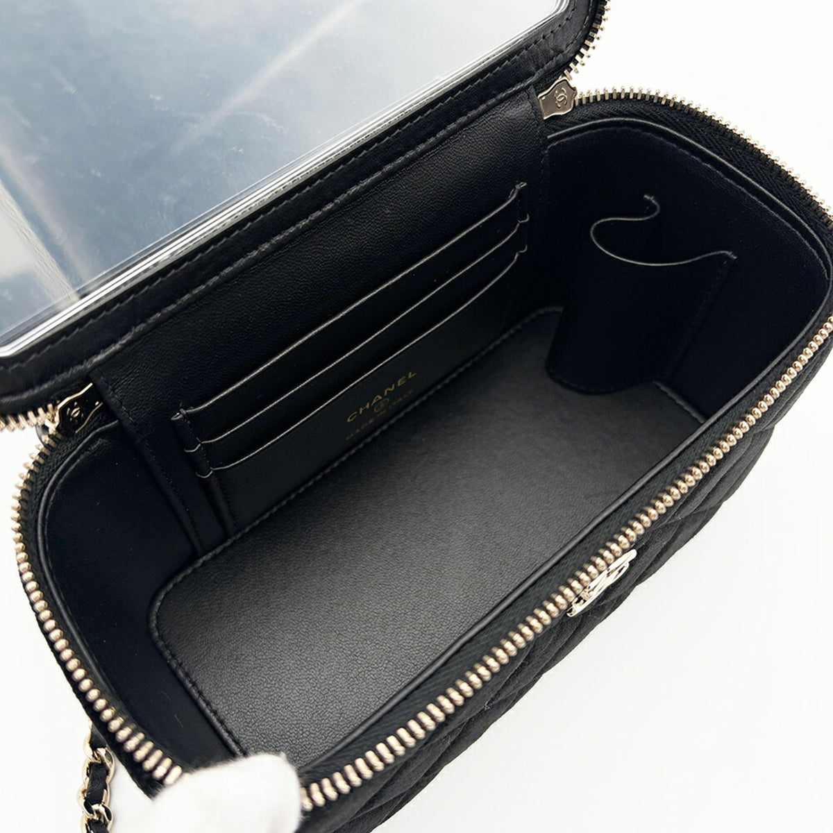Chanel Black Leather Shoulder Bag Vanity Bag (Pre-Owned)
