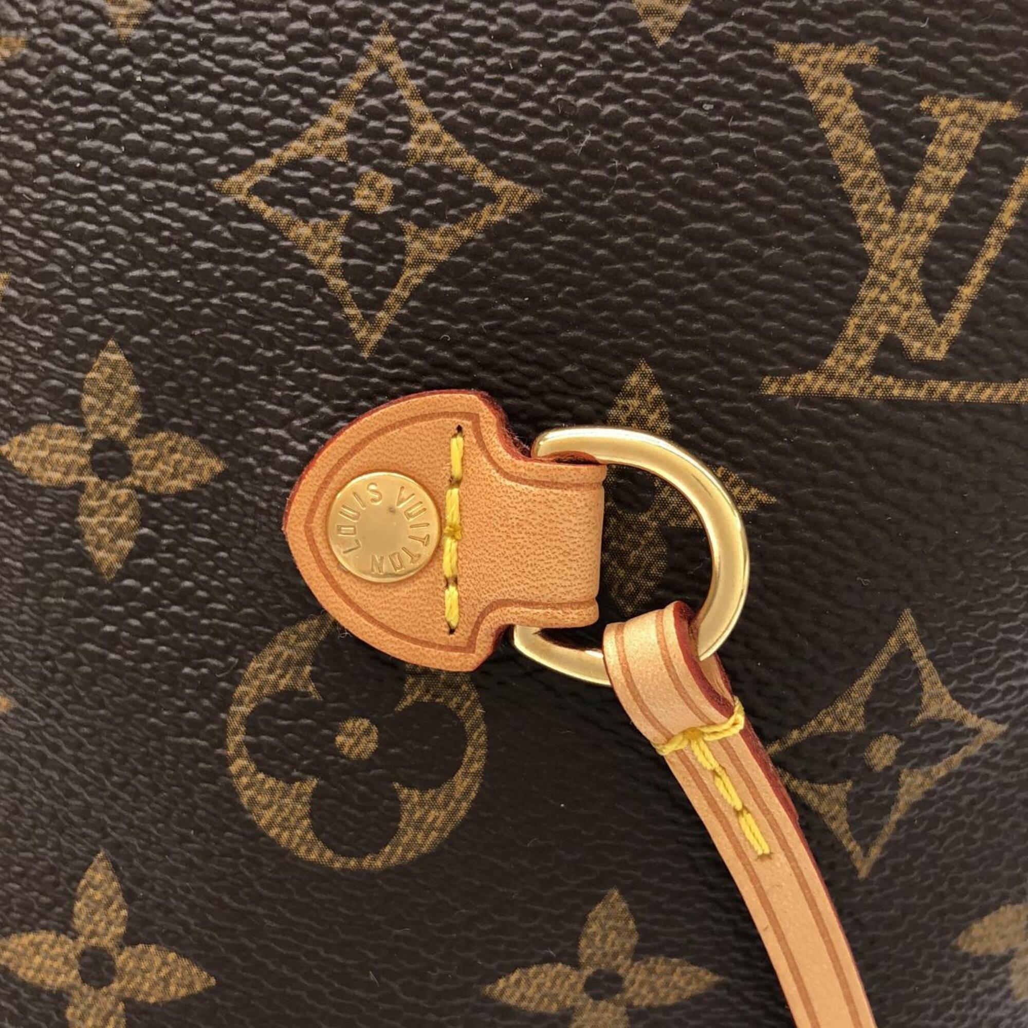 Louis Vuitton Marron Monogram Coated Canvas Handbag Pouch (Pre-Owned)