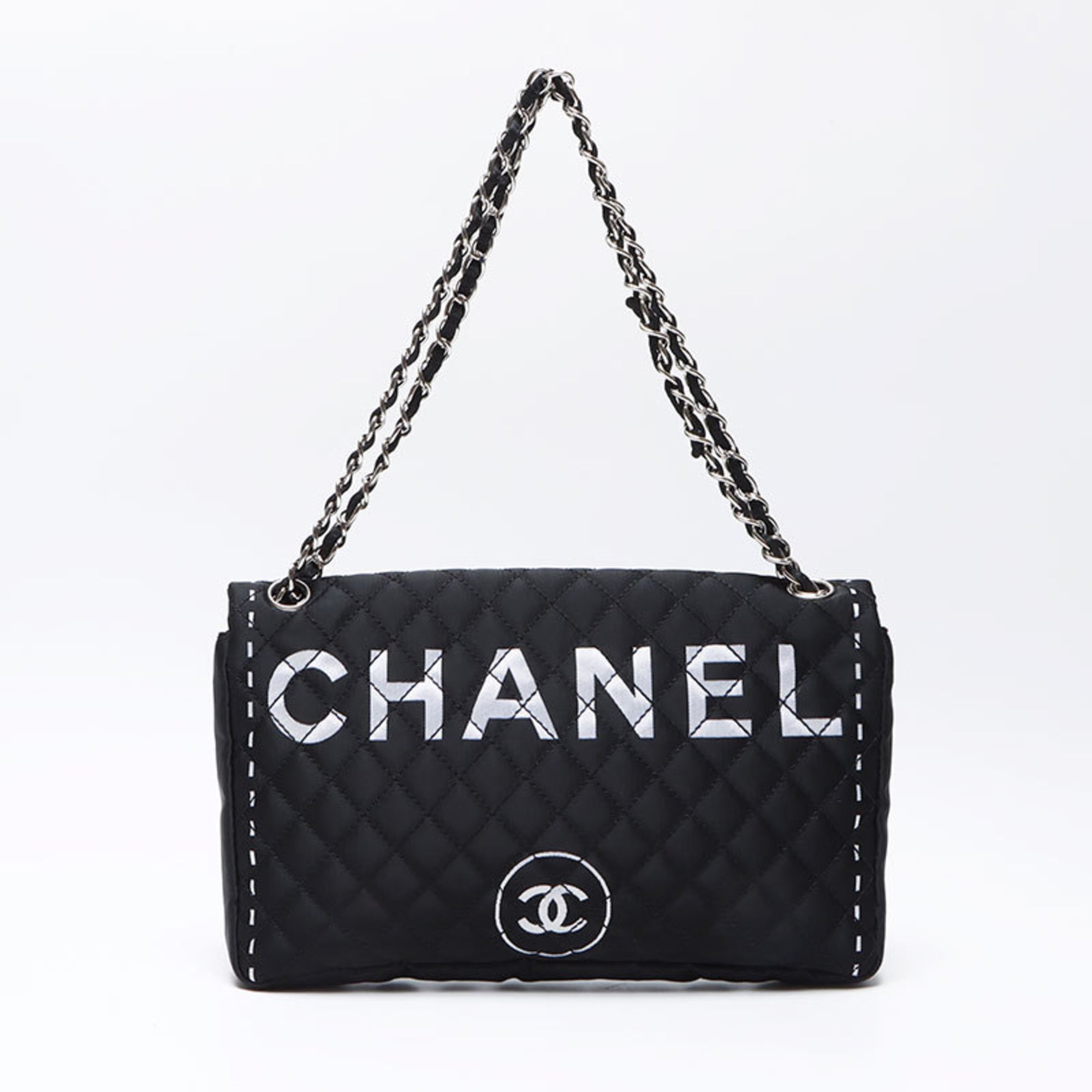 Chanel Matelasse Black Nylon Handbag (Pre-Owned)
