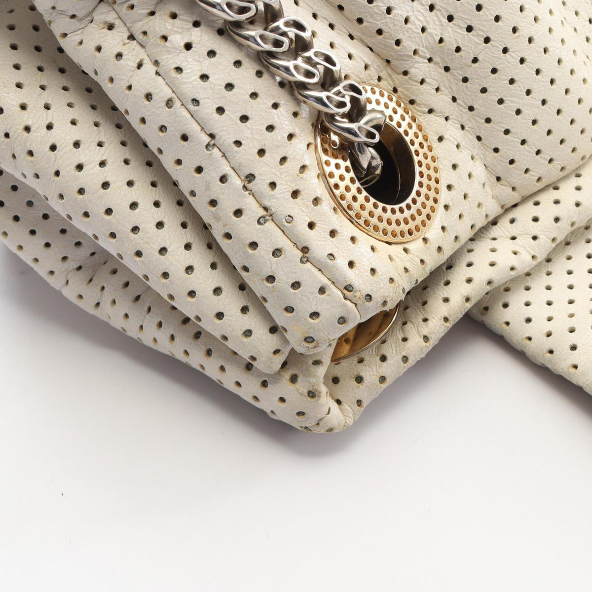 Chanel White Leather Handbag Shoulder Bag (Pre-Owned)