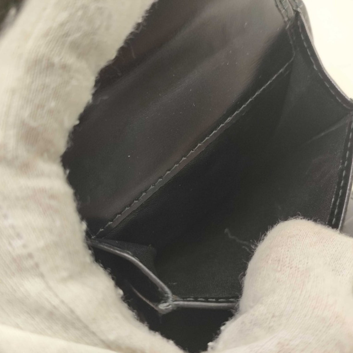 Cartier Black Leather Wallet (Tri-Fold) (Pre-Owned)