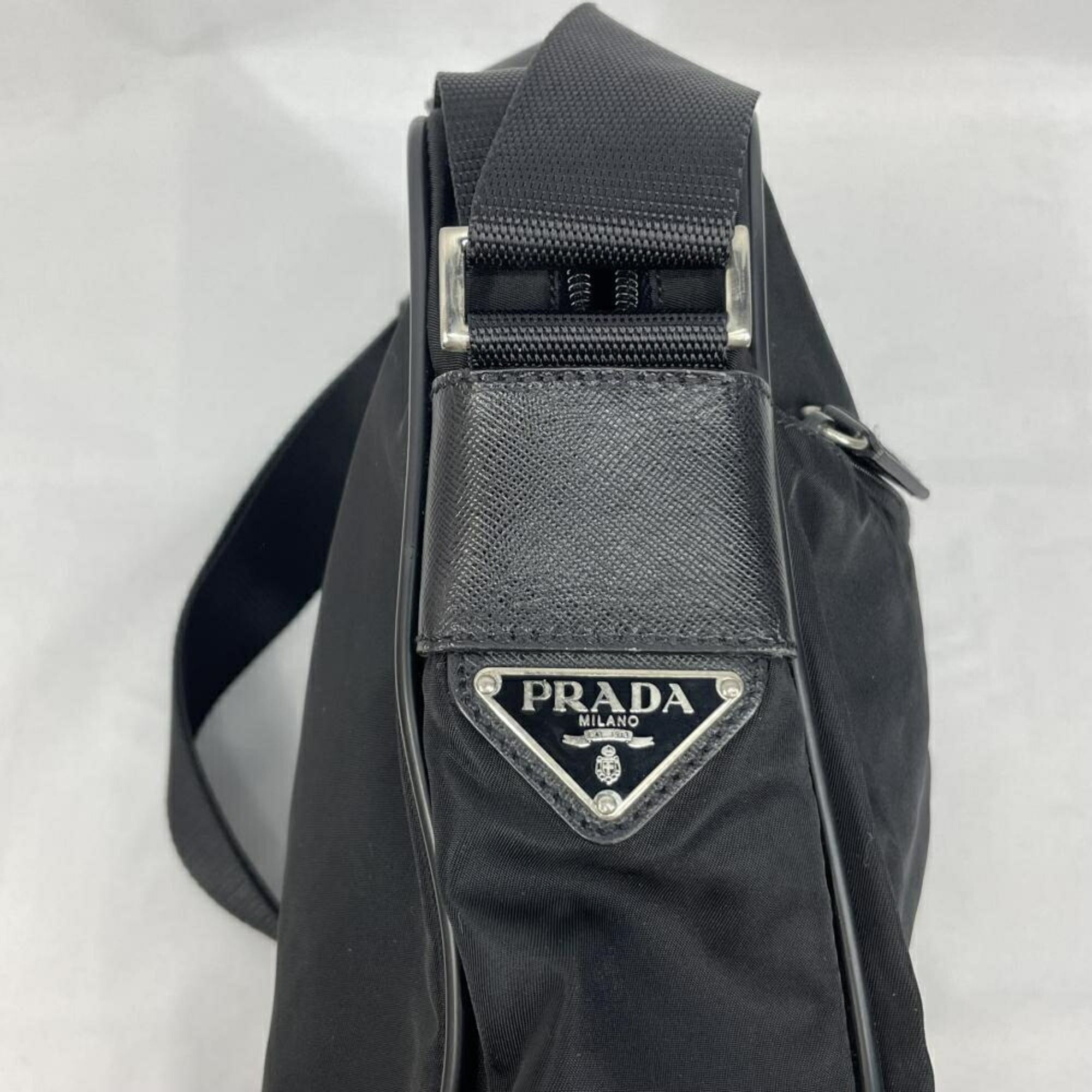 Prada Nylon Sling Bag (Pre-Owned)