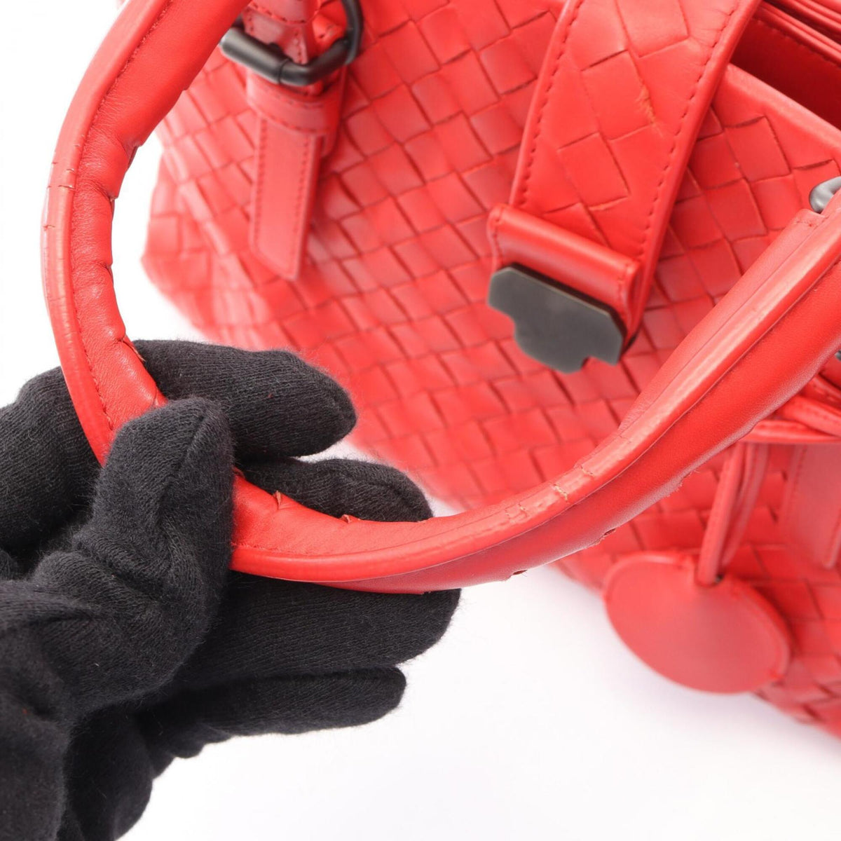 Bottega Veneta Red Color Intrecciato Handbag (Pre-Owned)