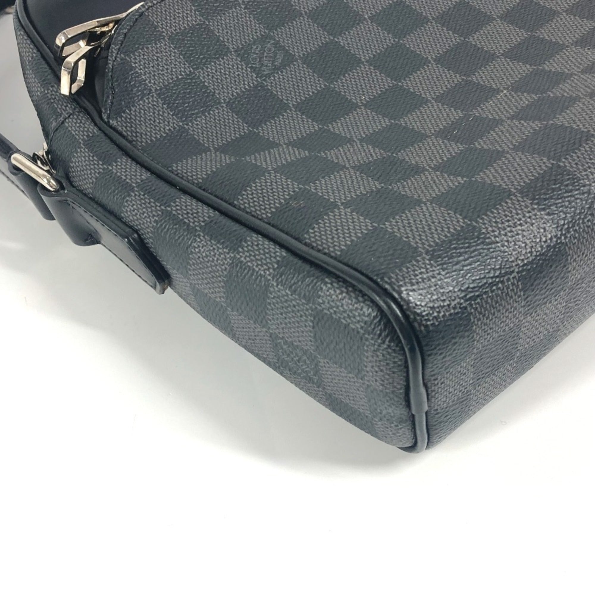 Louis Vuitton Damier Graphite Black Damier Graphite Messenger Bag Shoulder Bag (Pre-Owned)