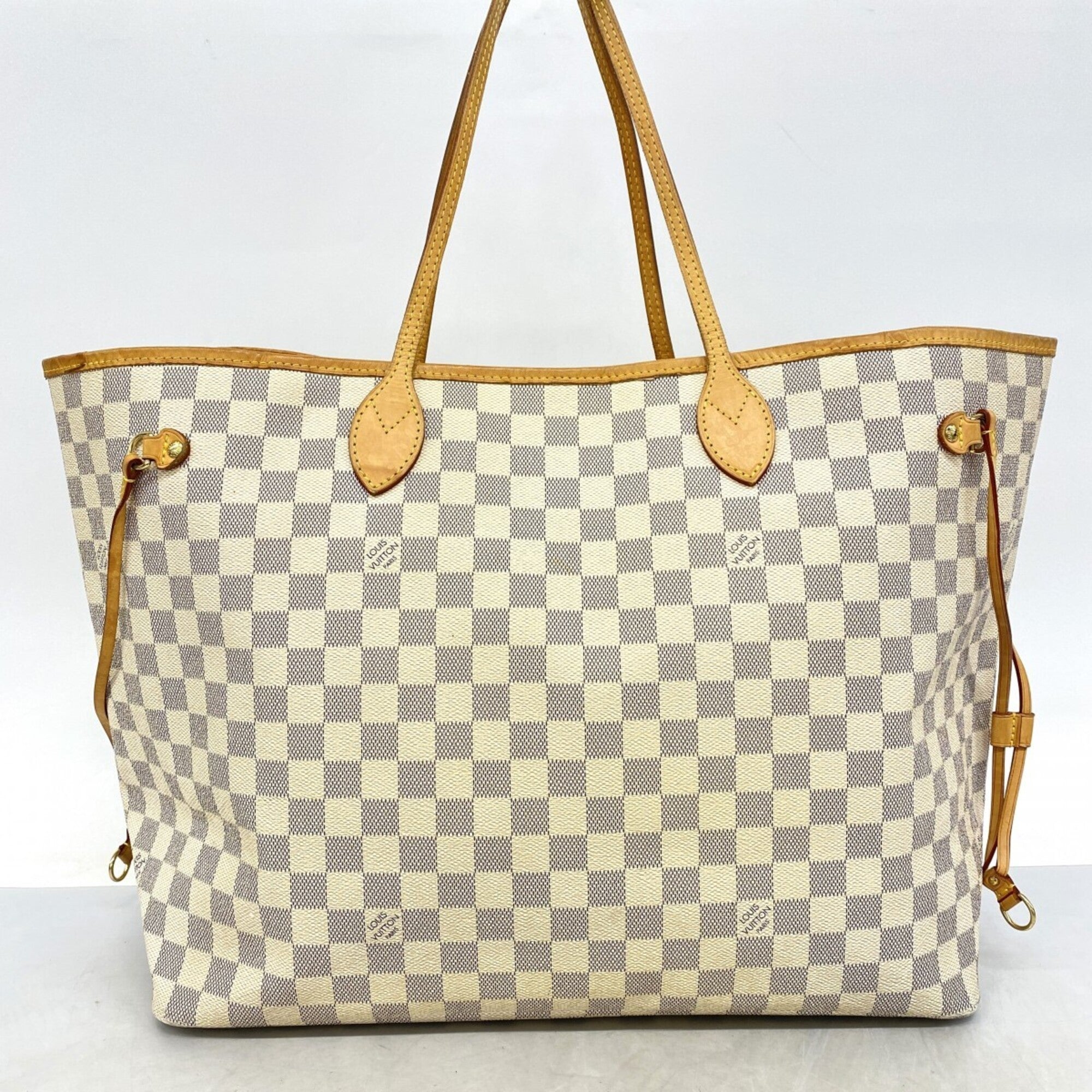Louis Vuitton White Tote Bag (Pre-Owned)