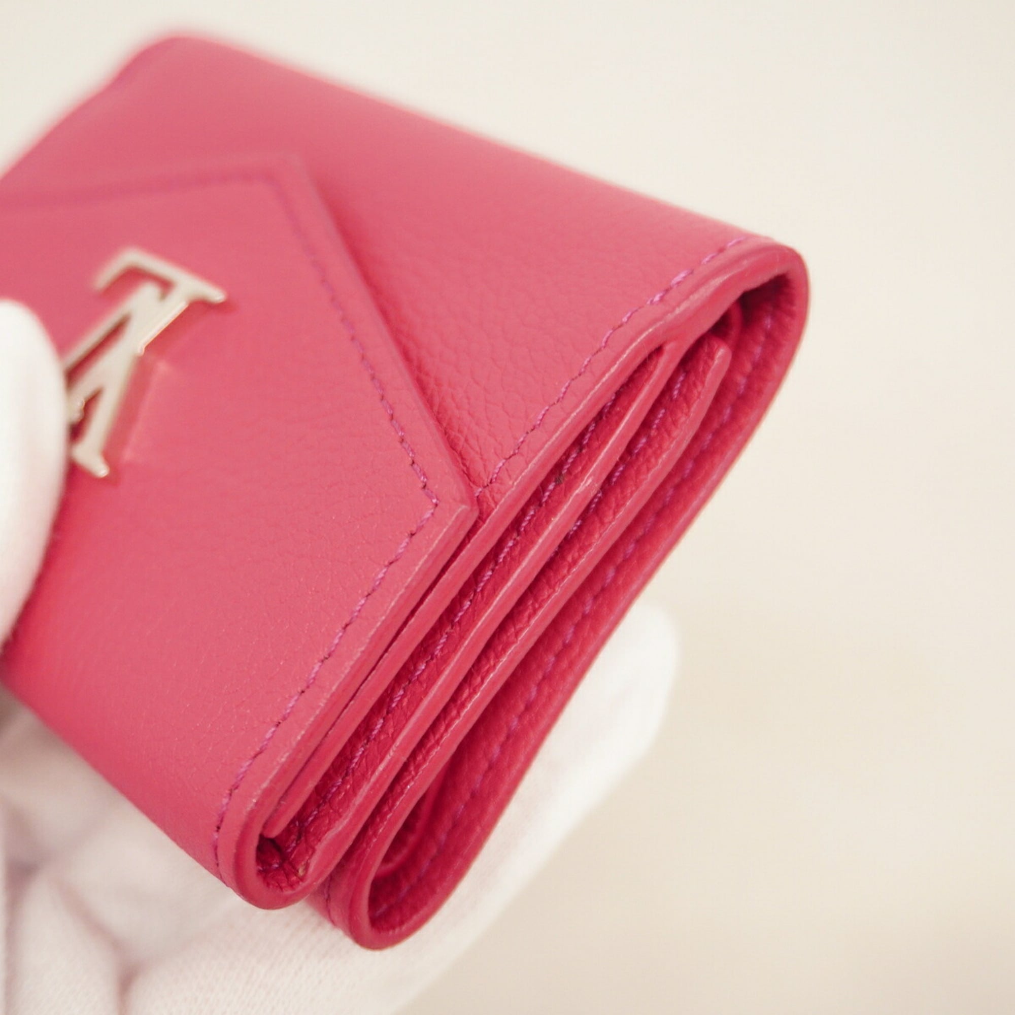 Louis Vuitton Pink Wallet (Tri-Fold) (Pre-Owned)
