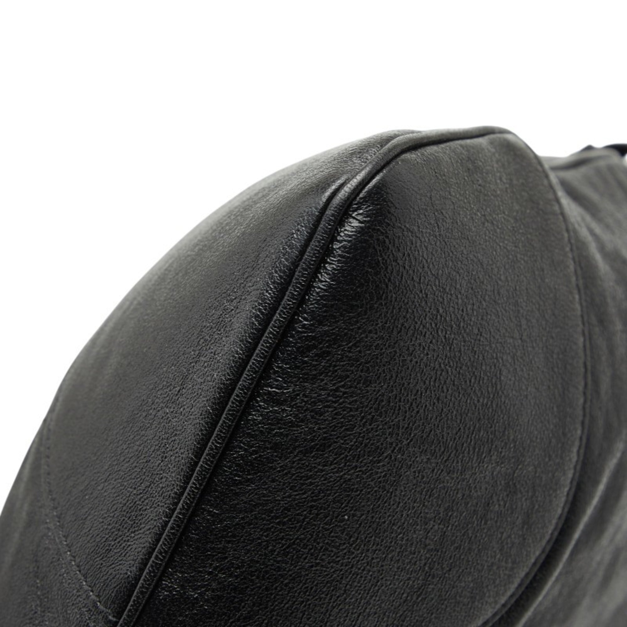 Gucci Black Leather Shoulder Bag (Pre-Owned)